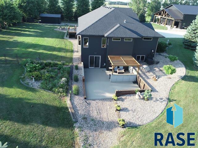 main property photo 15