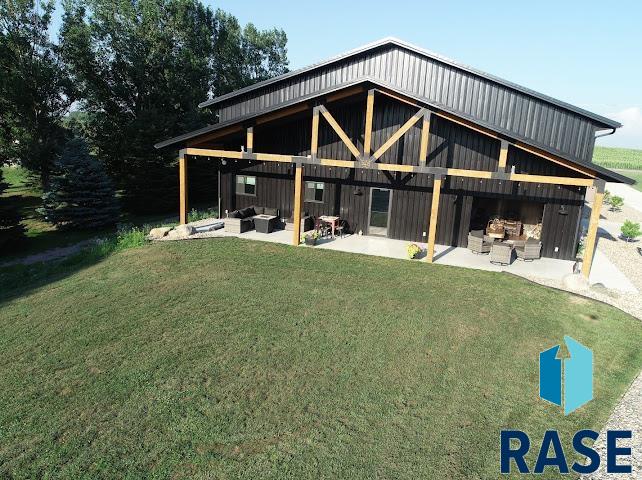 main property photo 7