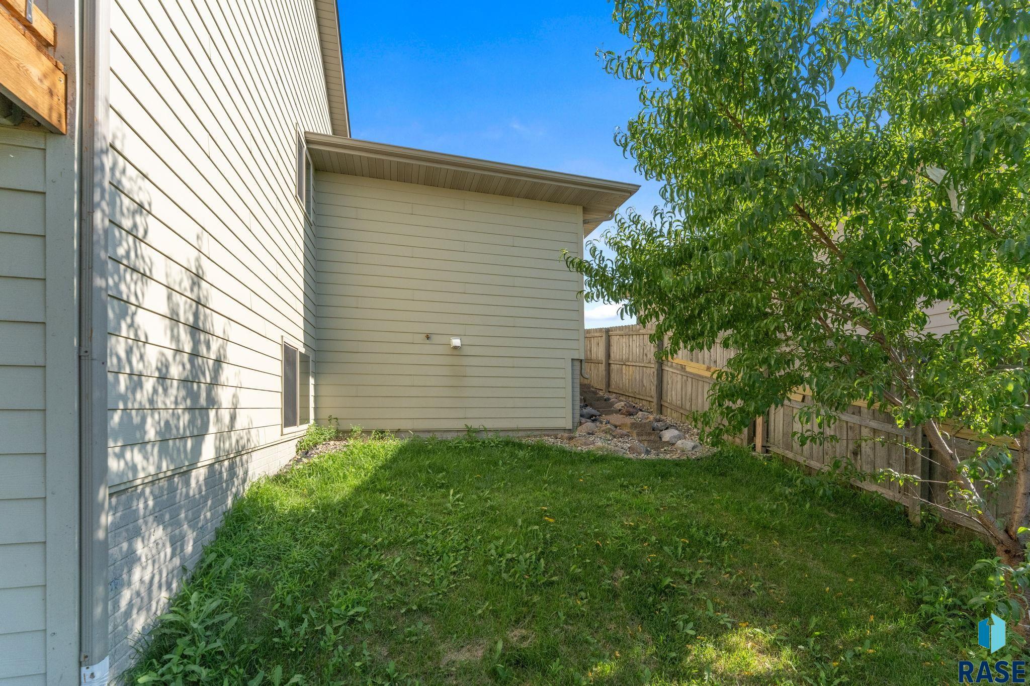 main property photo 61