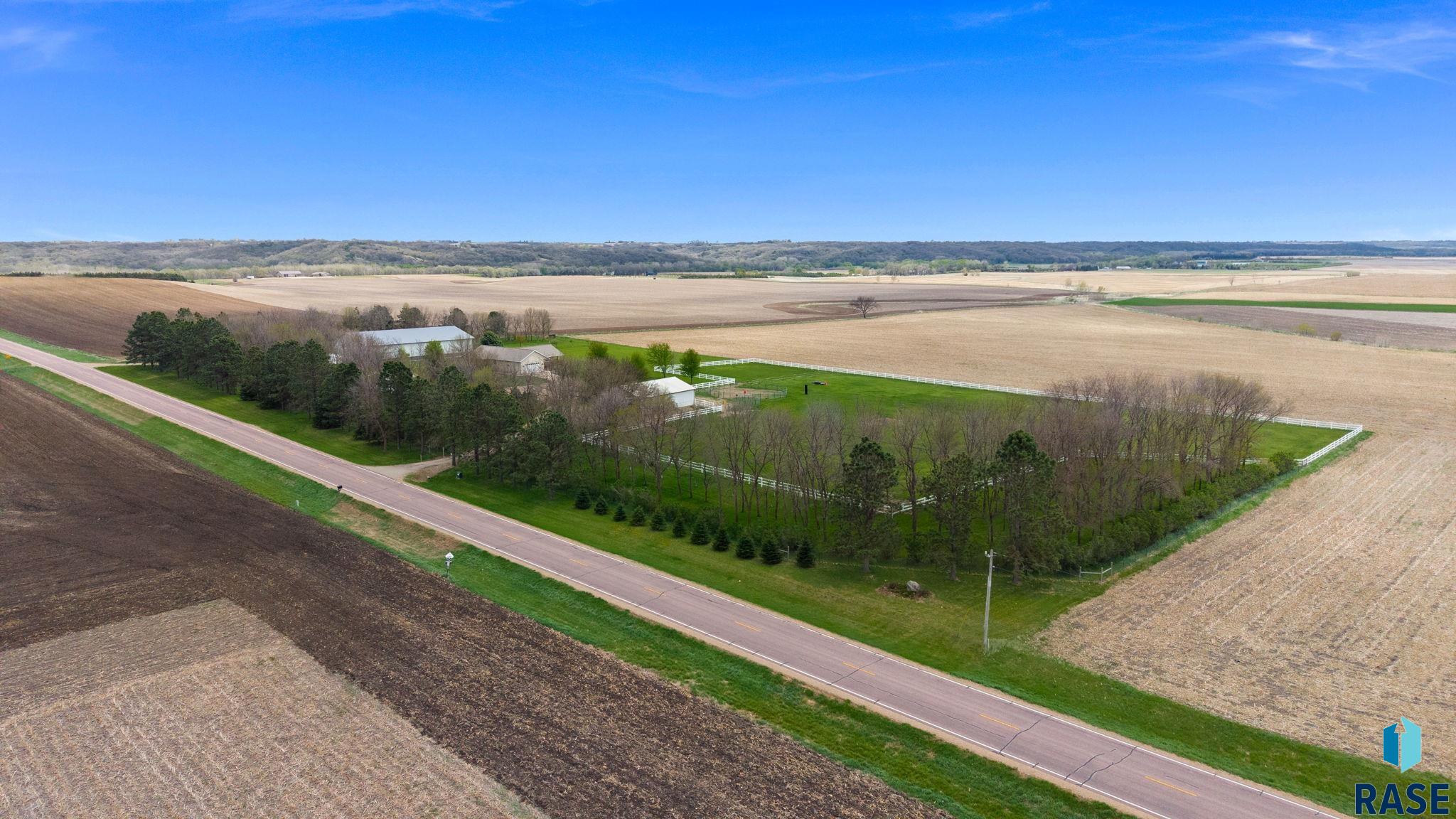 main property photo 50