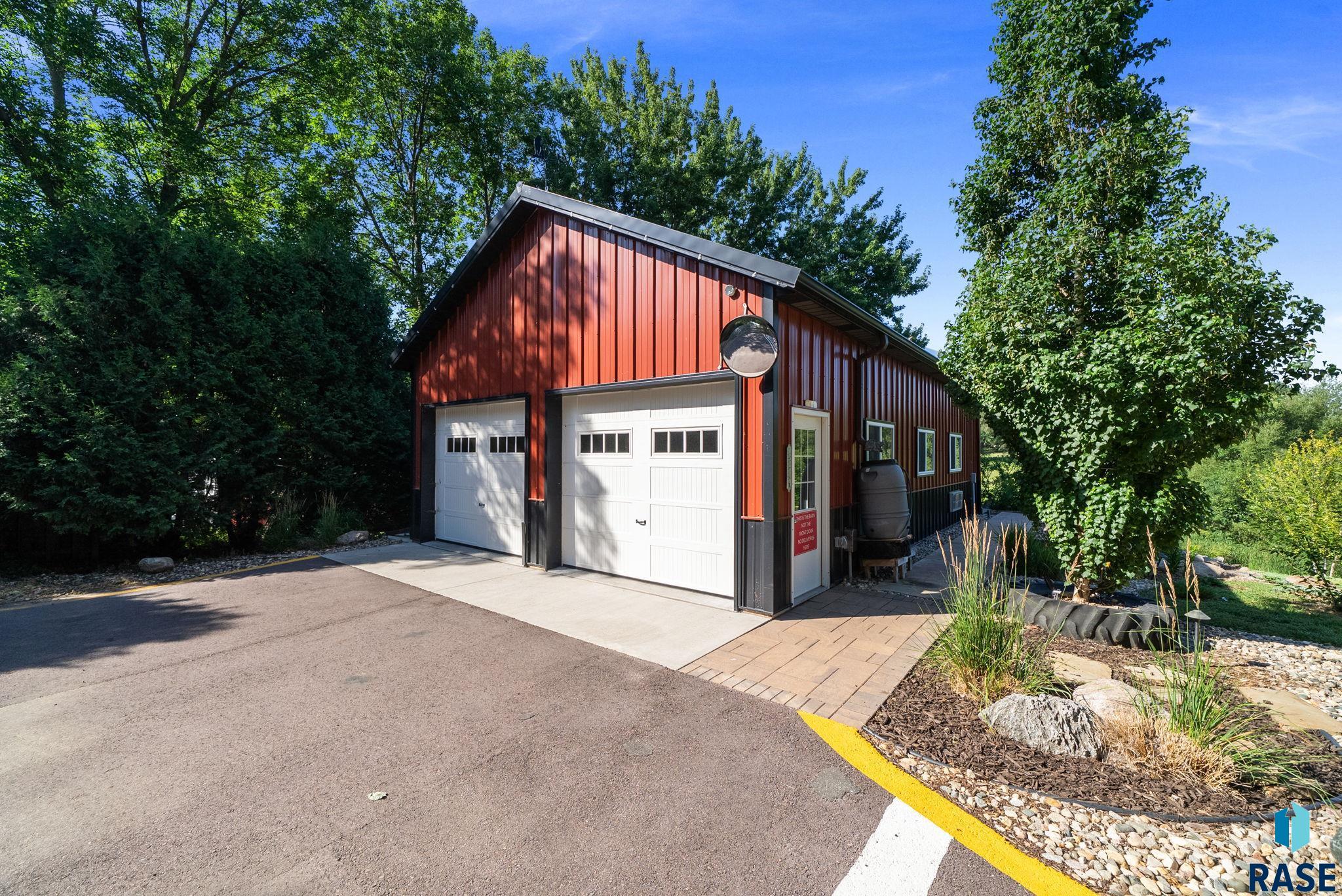 main property photo 59