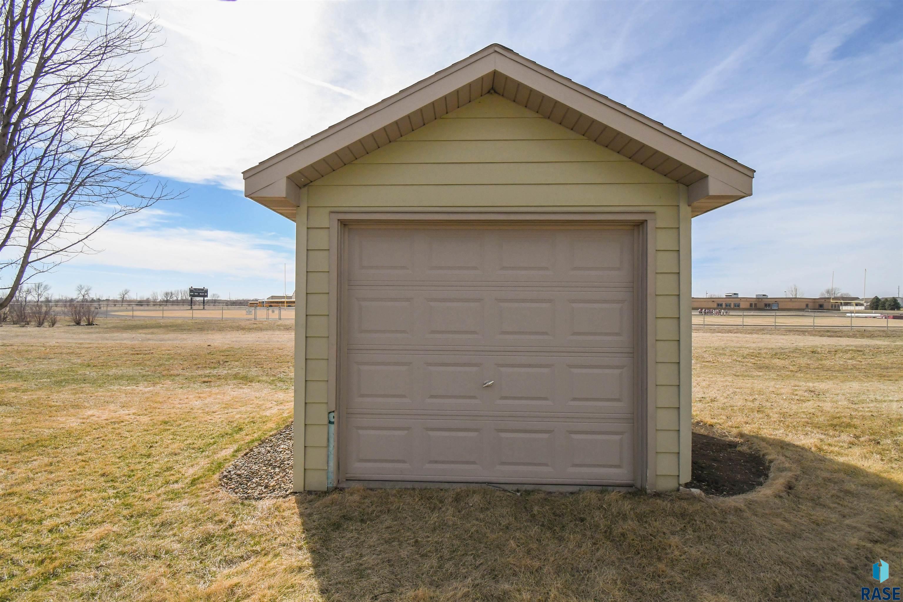 main property photo 56