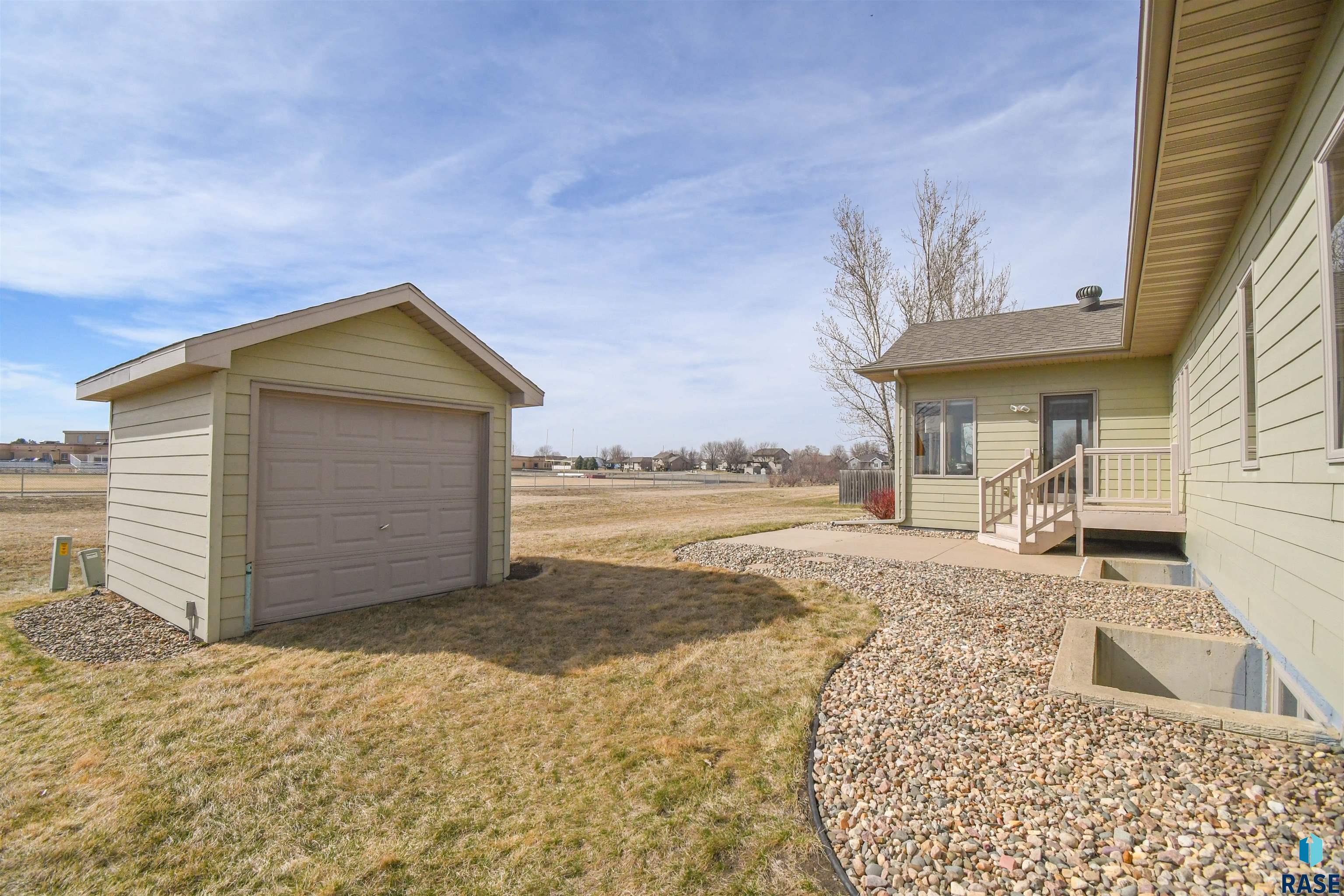 main property photo 58