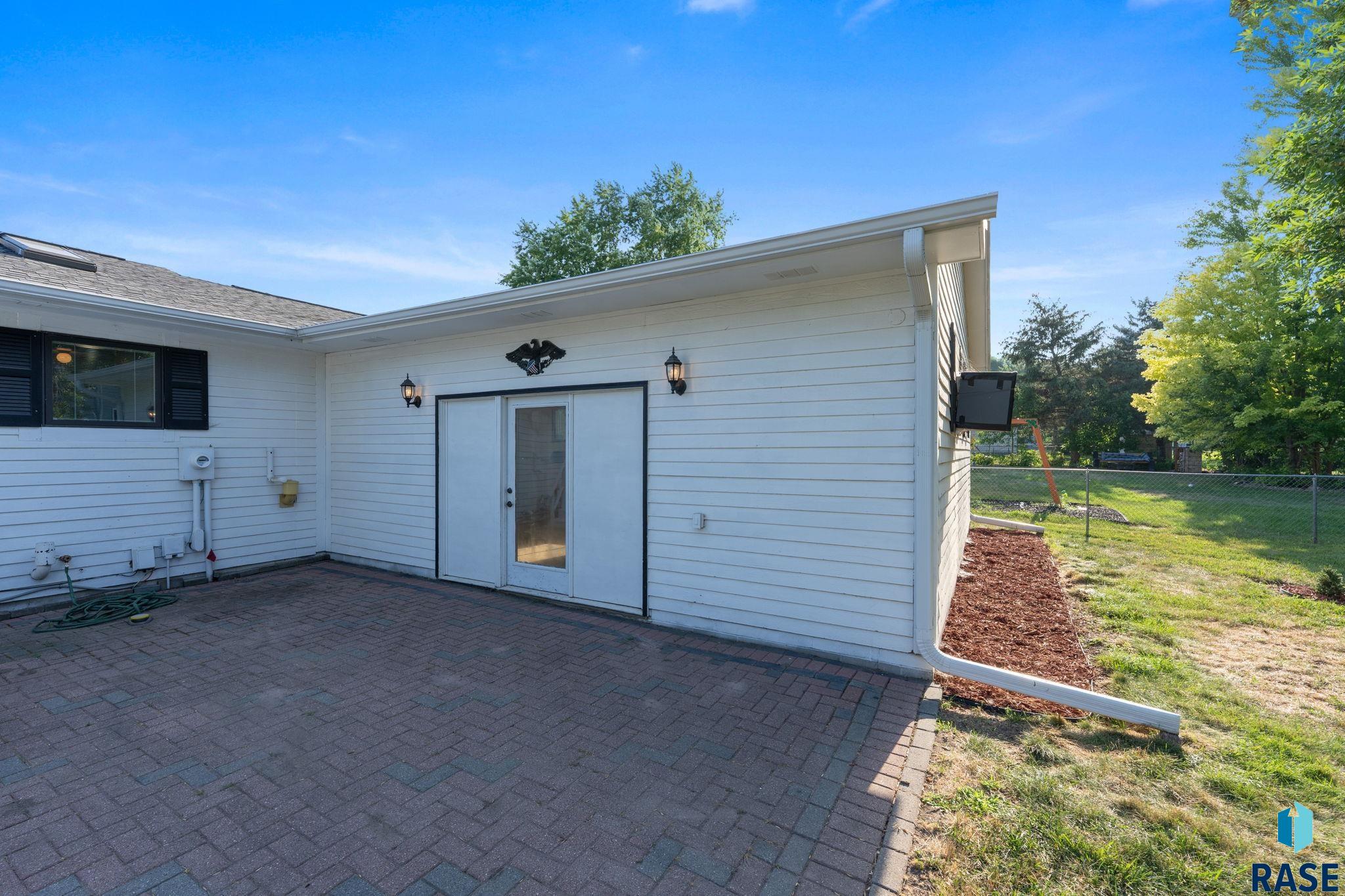 main property photo 58
