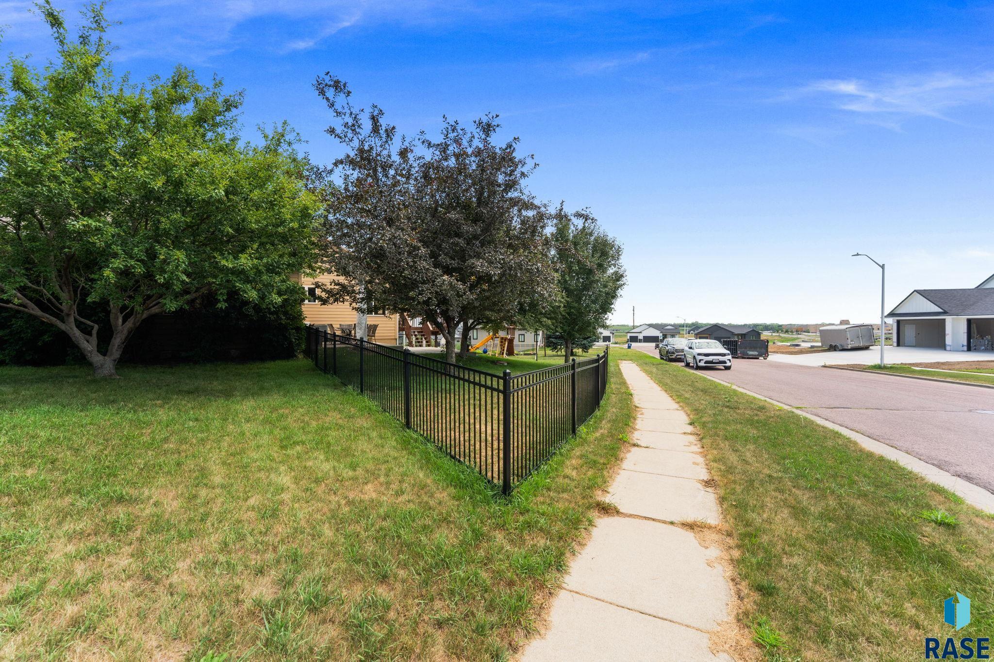 main property photo 49