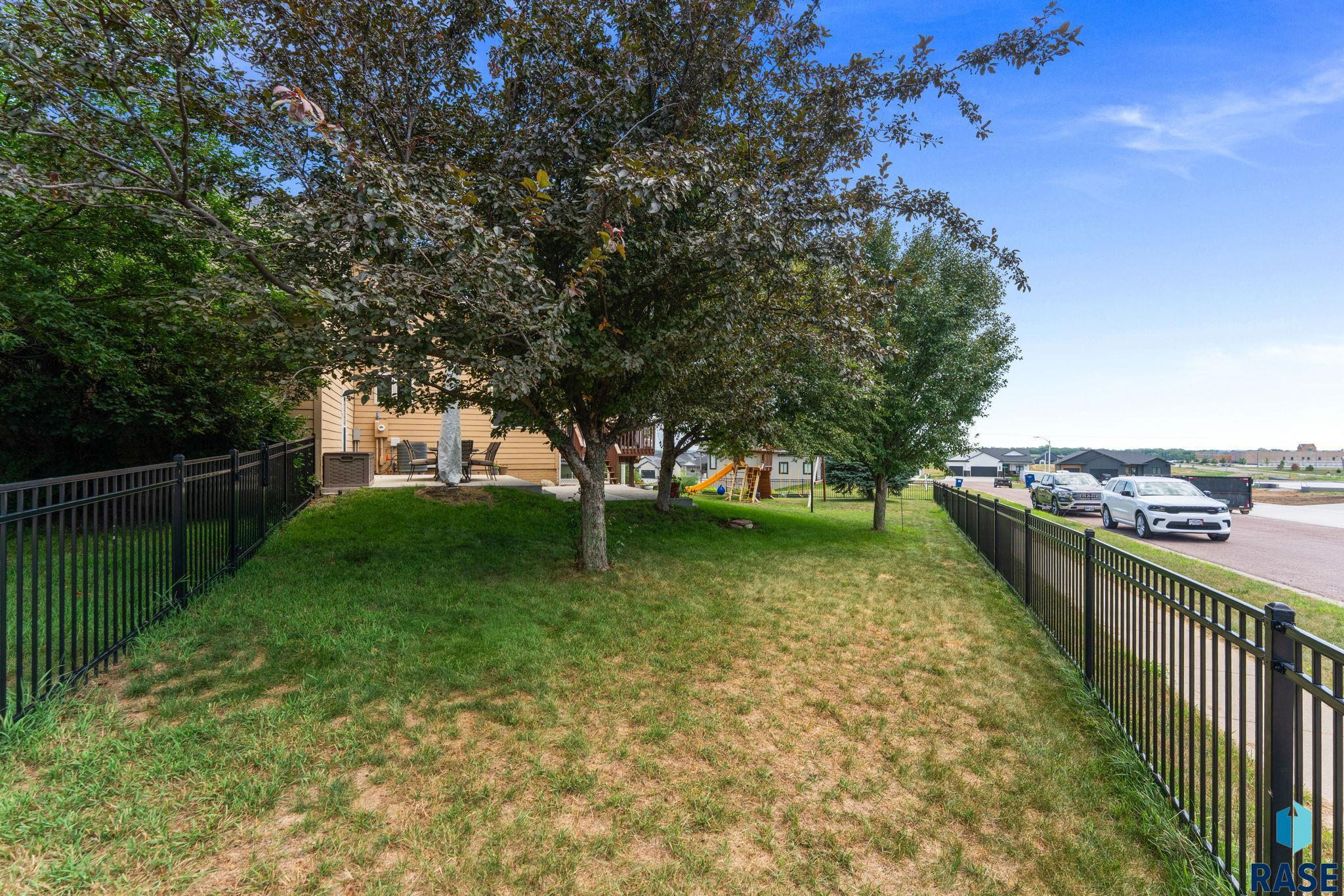 main property photo 51