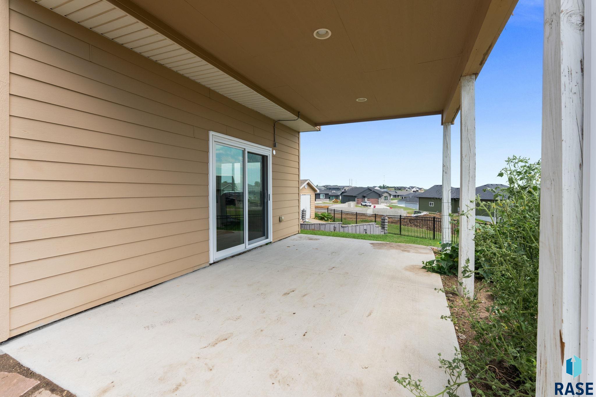 main property photo 59