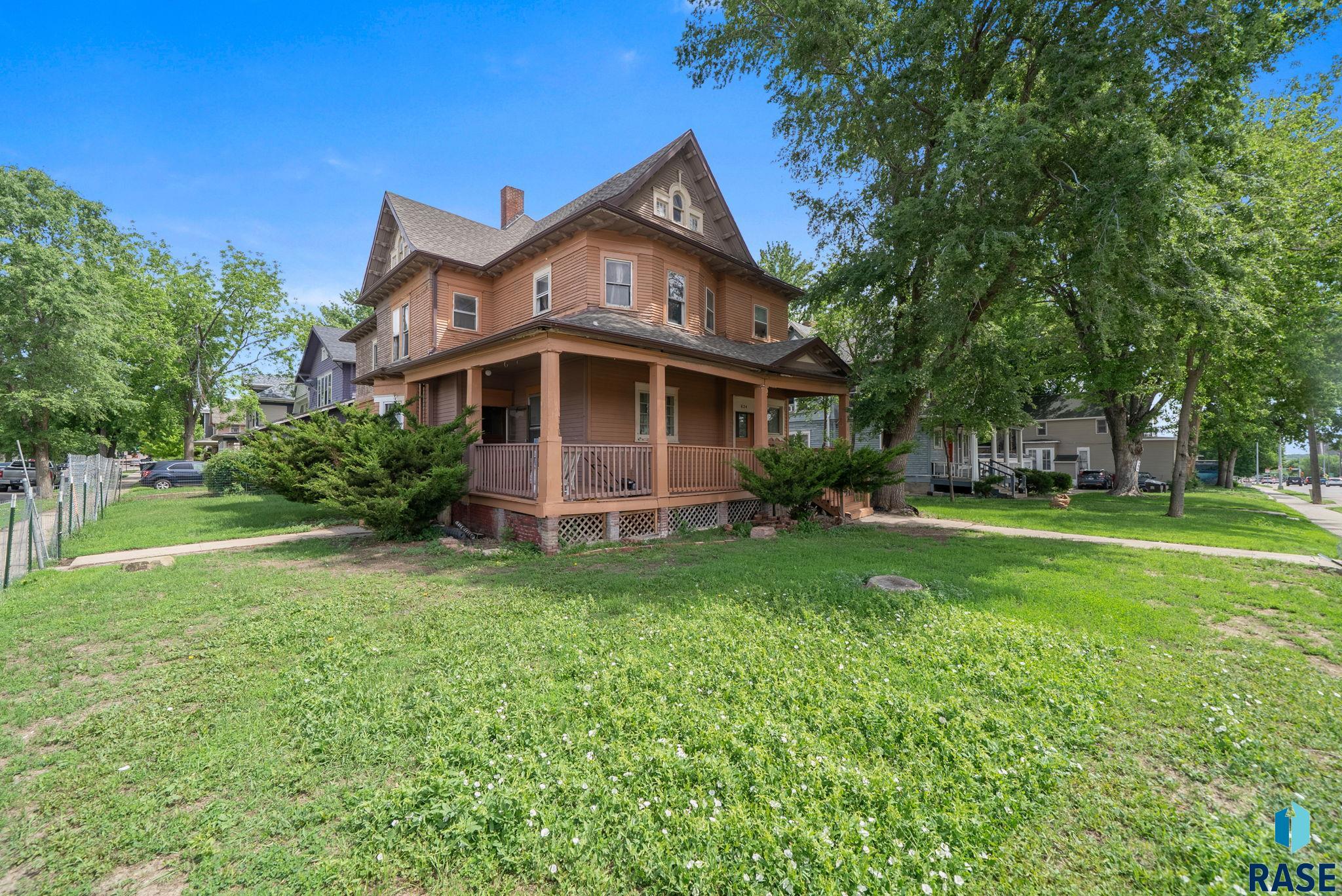main property photo 4