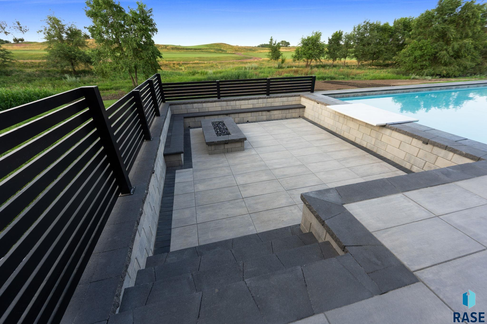 main property photo 78