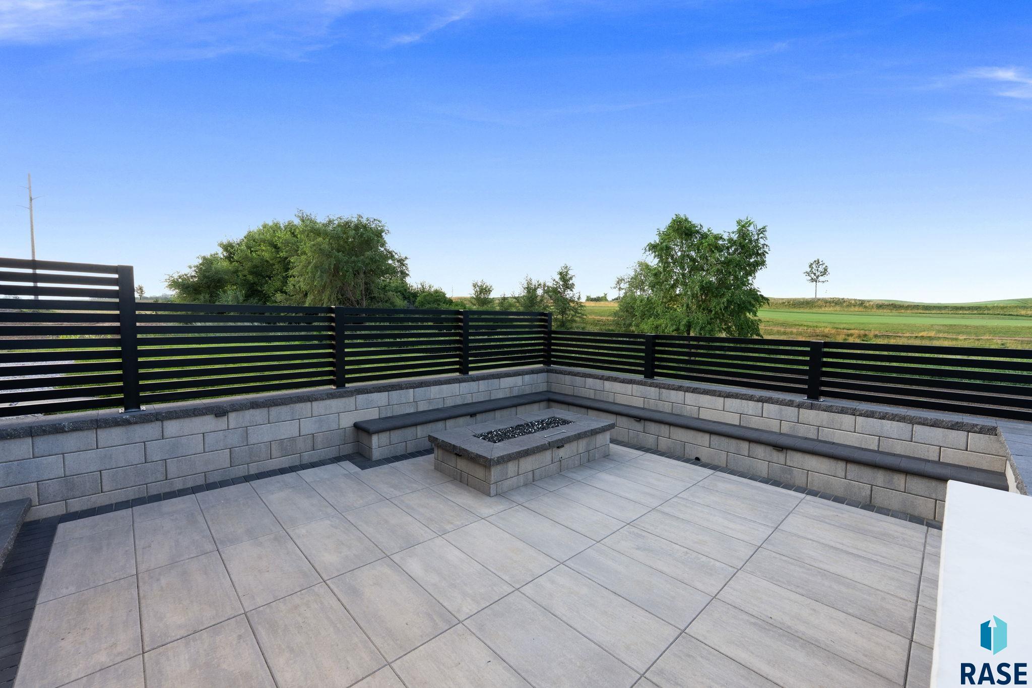 main property photo 79