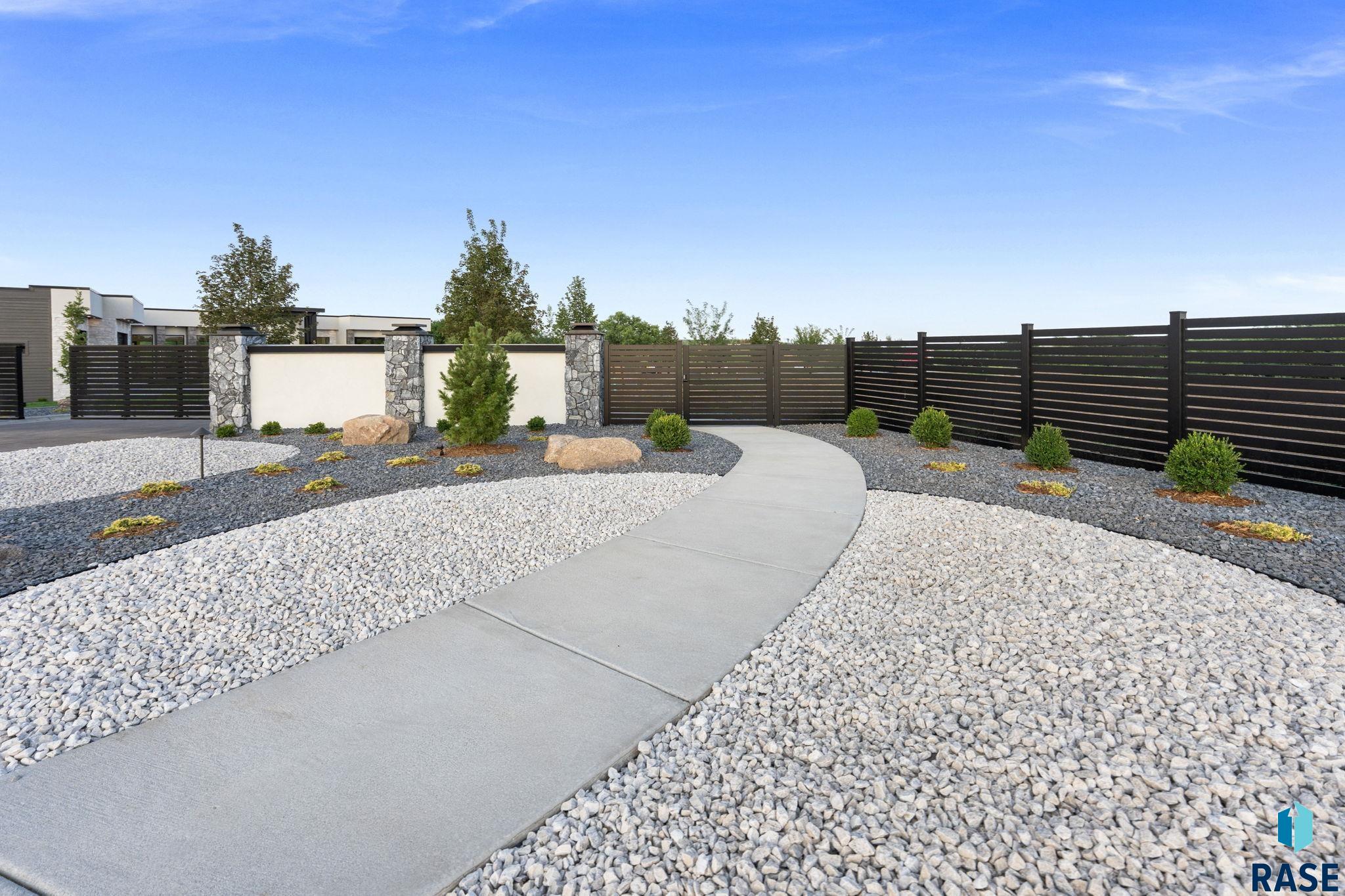 main property photo 88