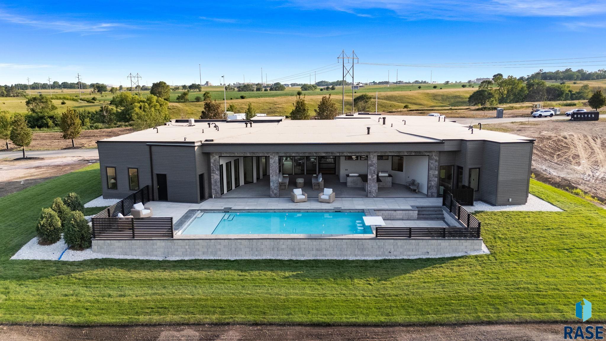 main property photo 93
