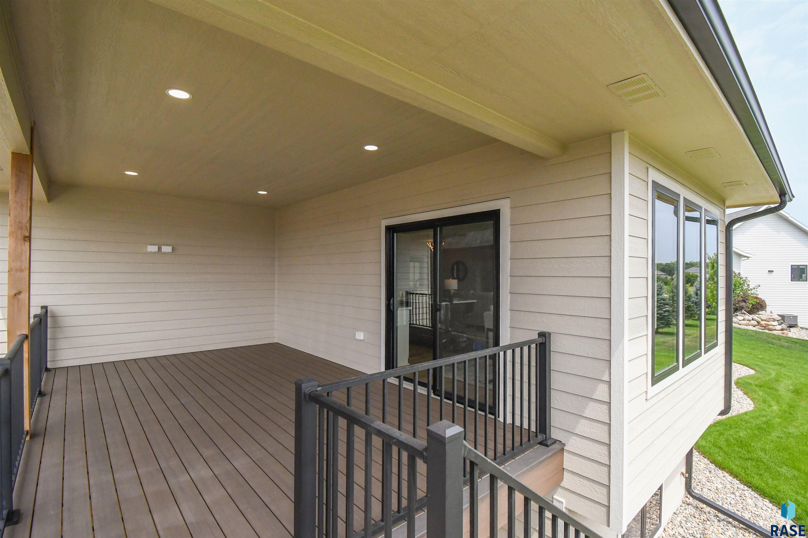 main property photo 65