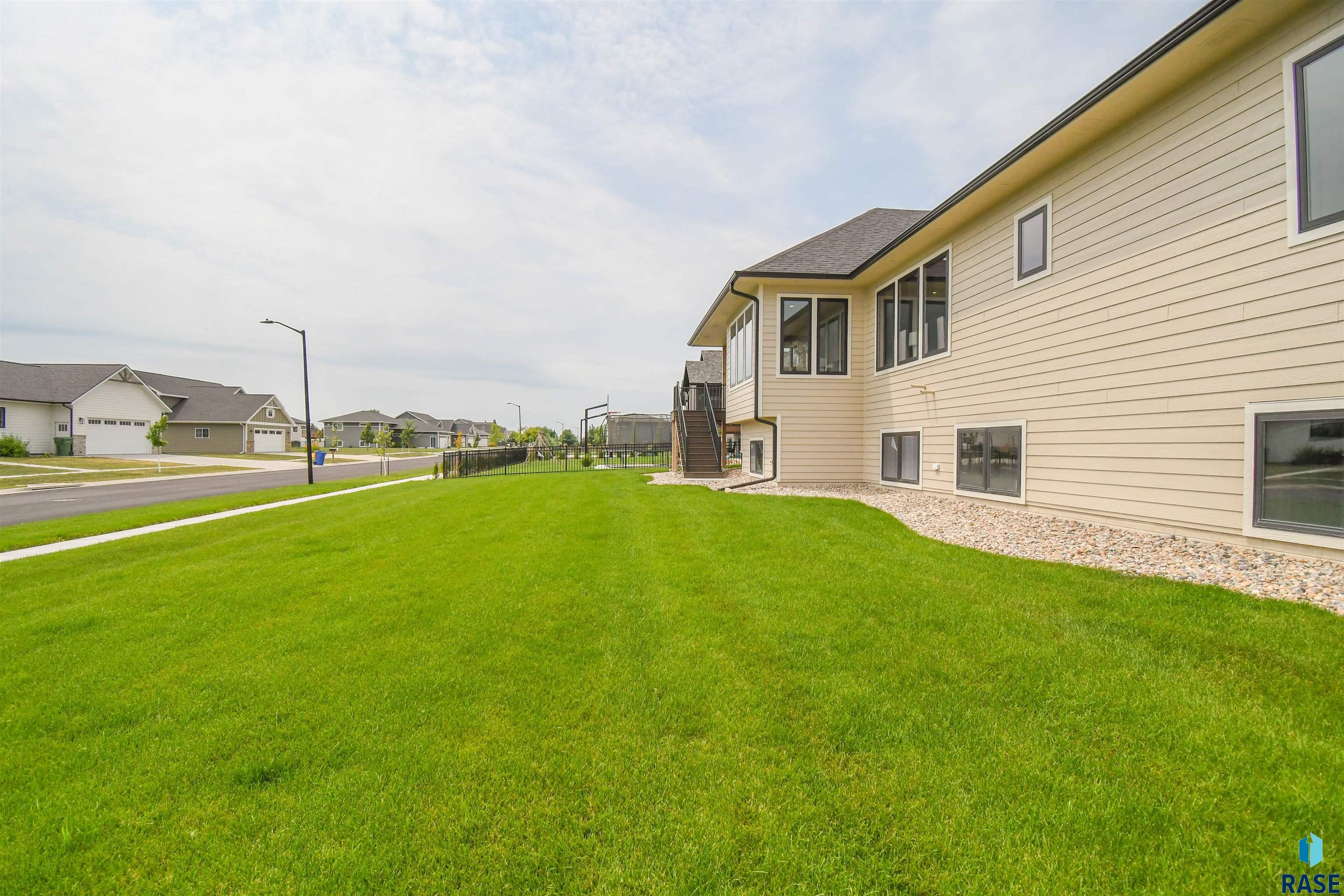 main property photo 69