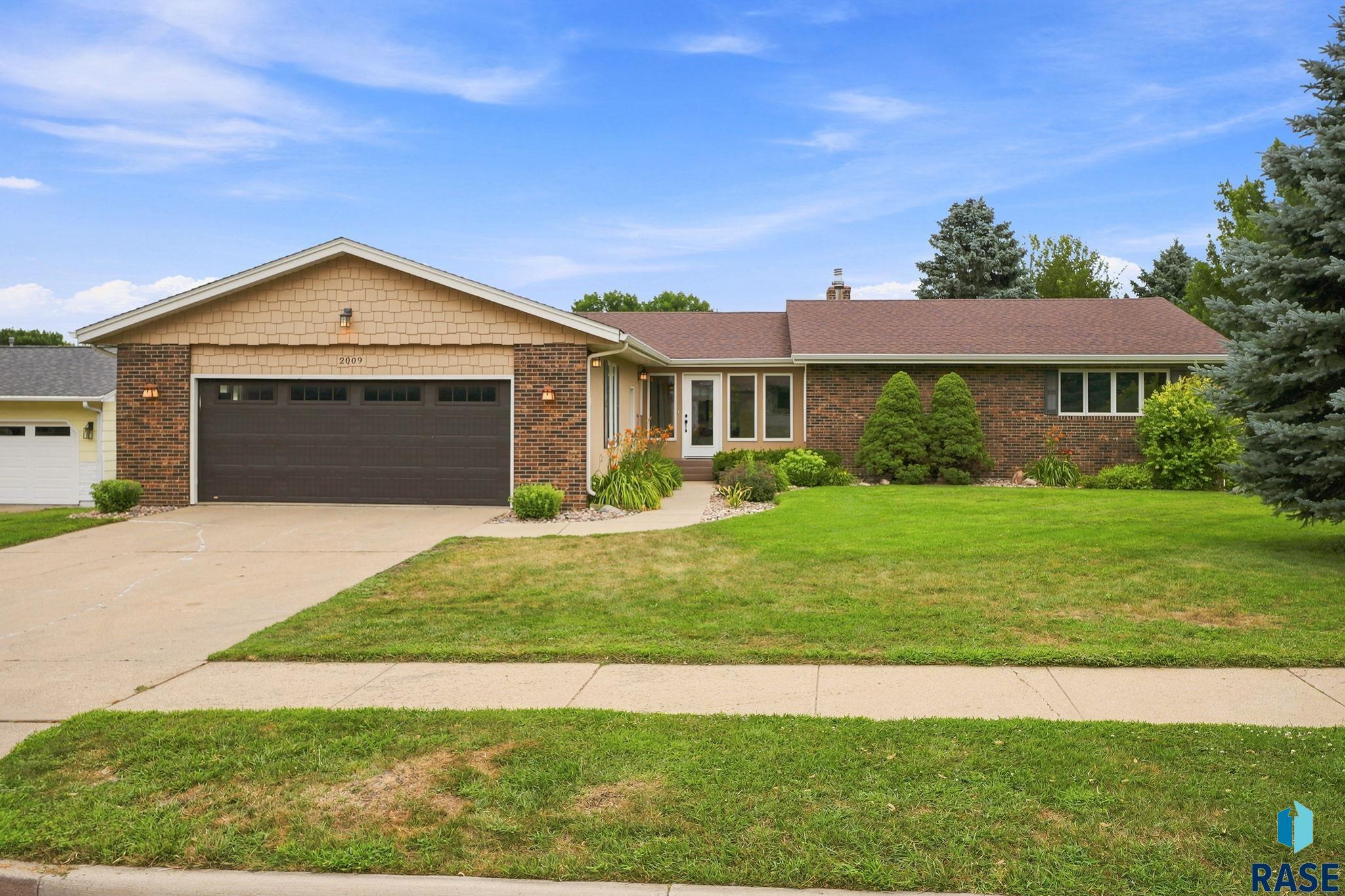 main property photo 59