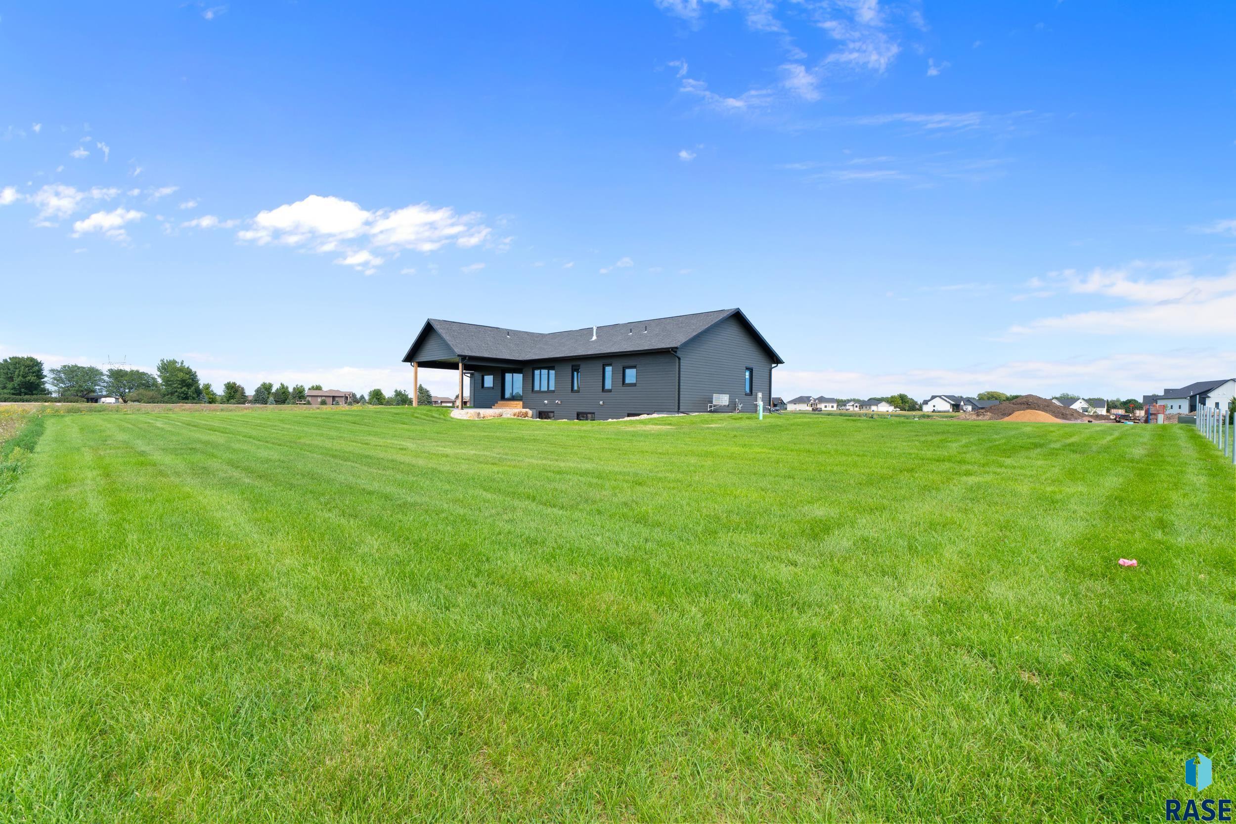main property photo 74