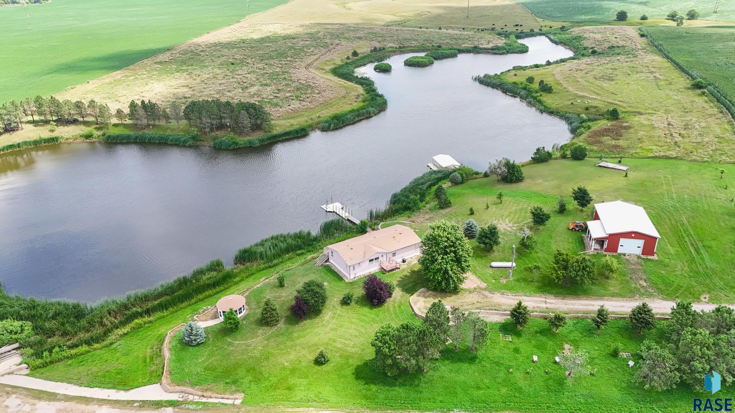 main property photo 4
