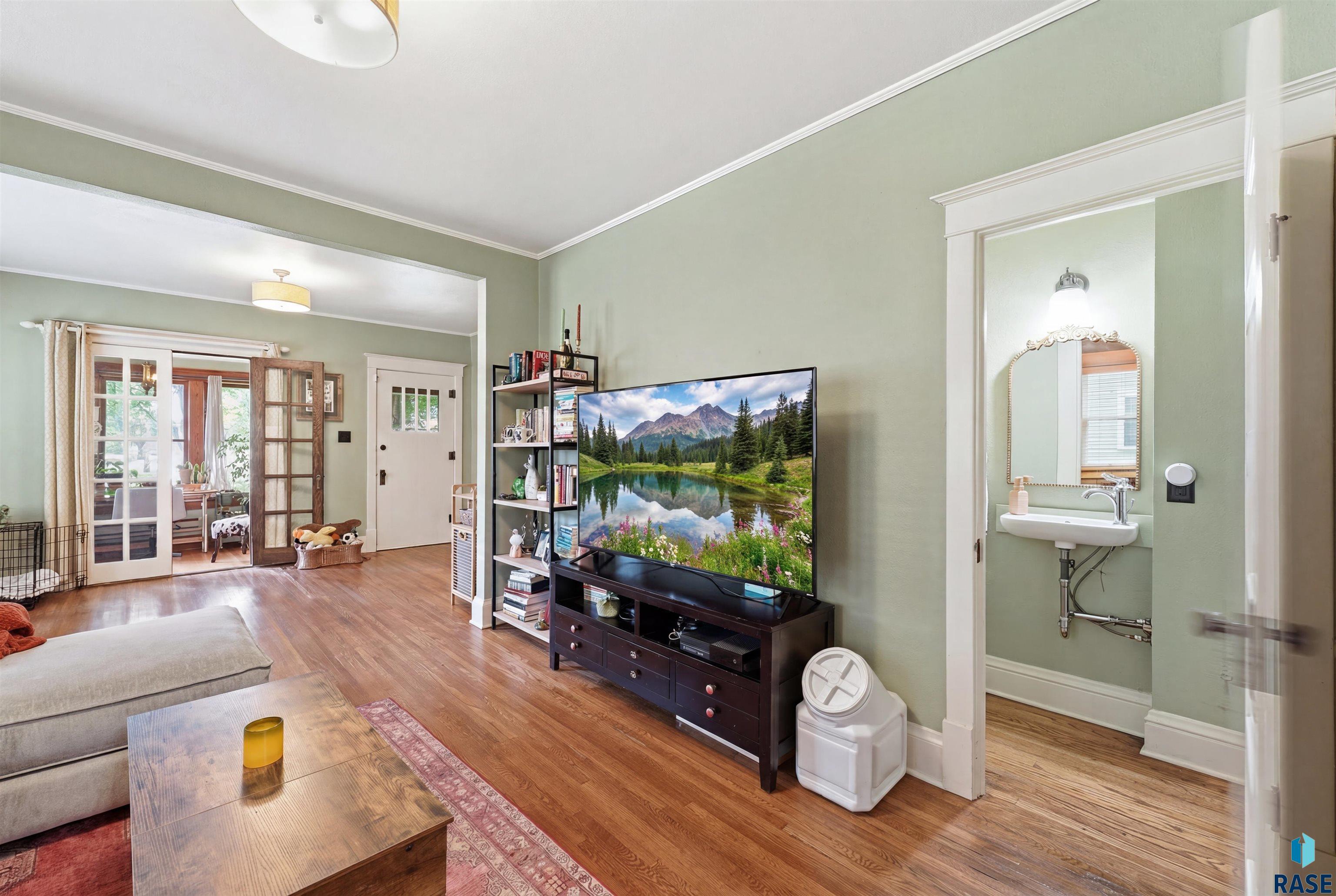 main property photo 46