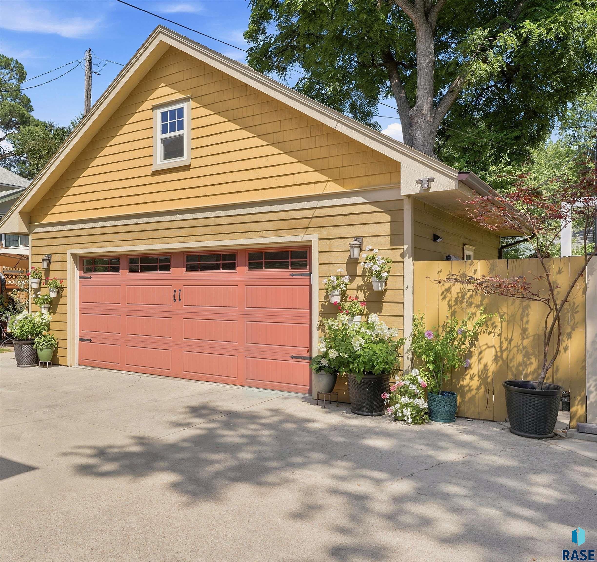 main property photo 69