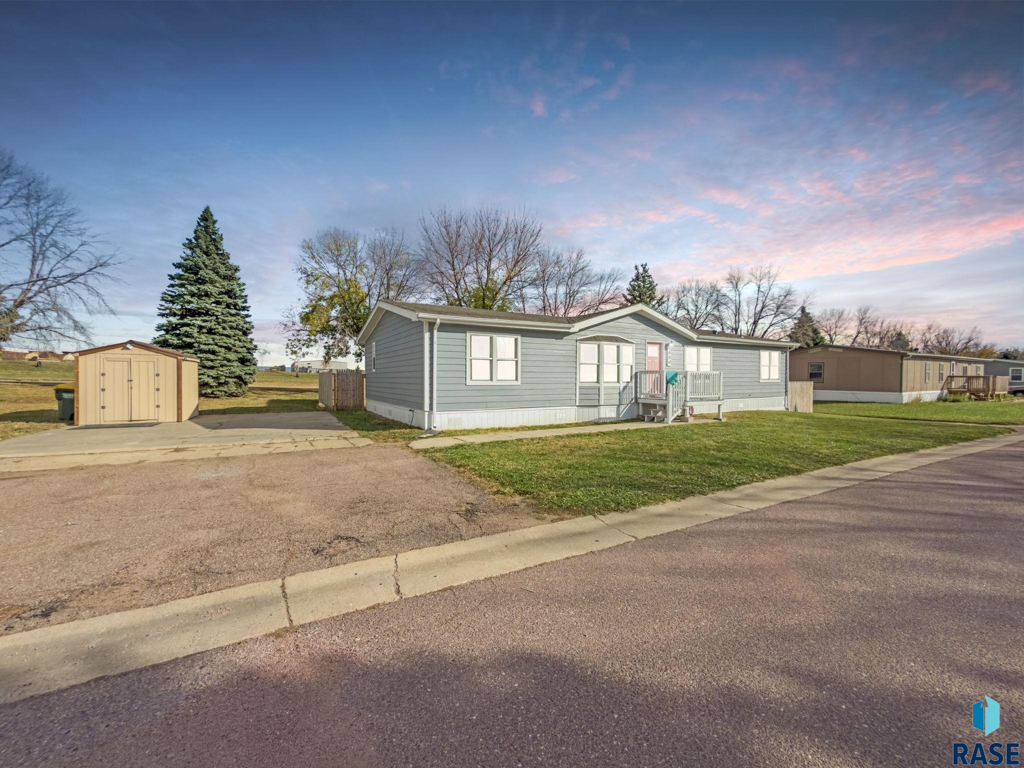 main property photo 22