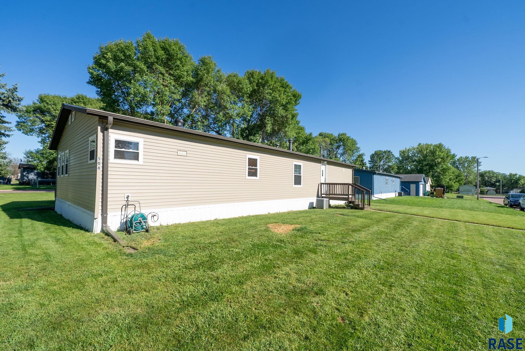 main property photo 45
