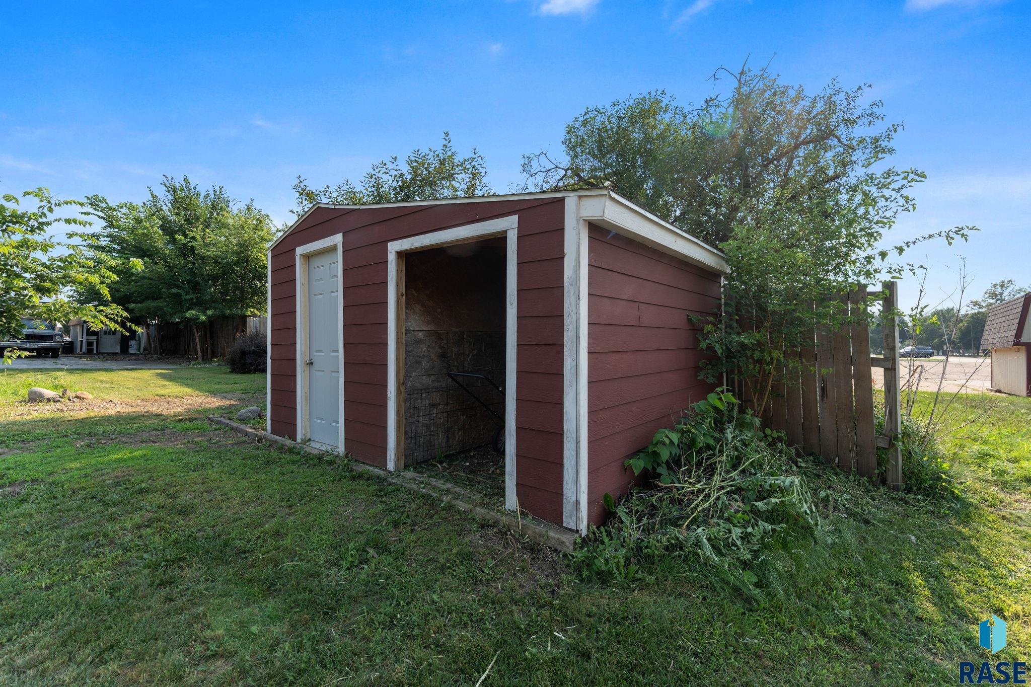main property photo 48