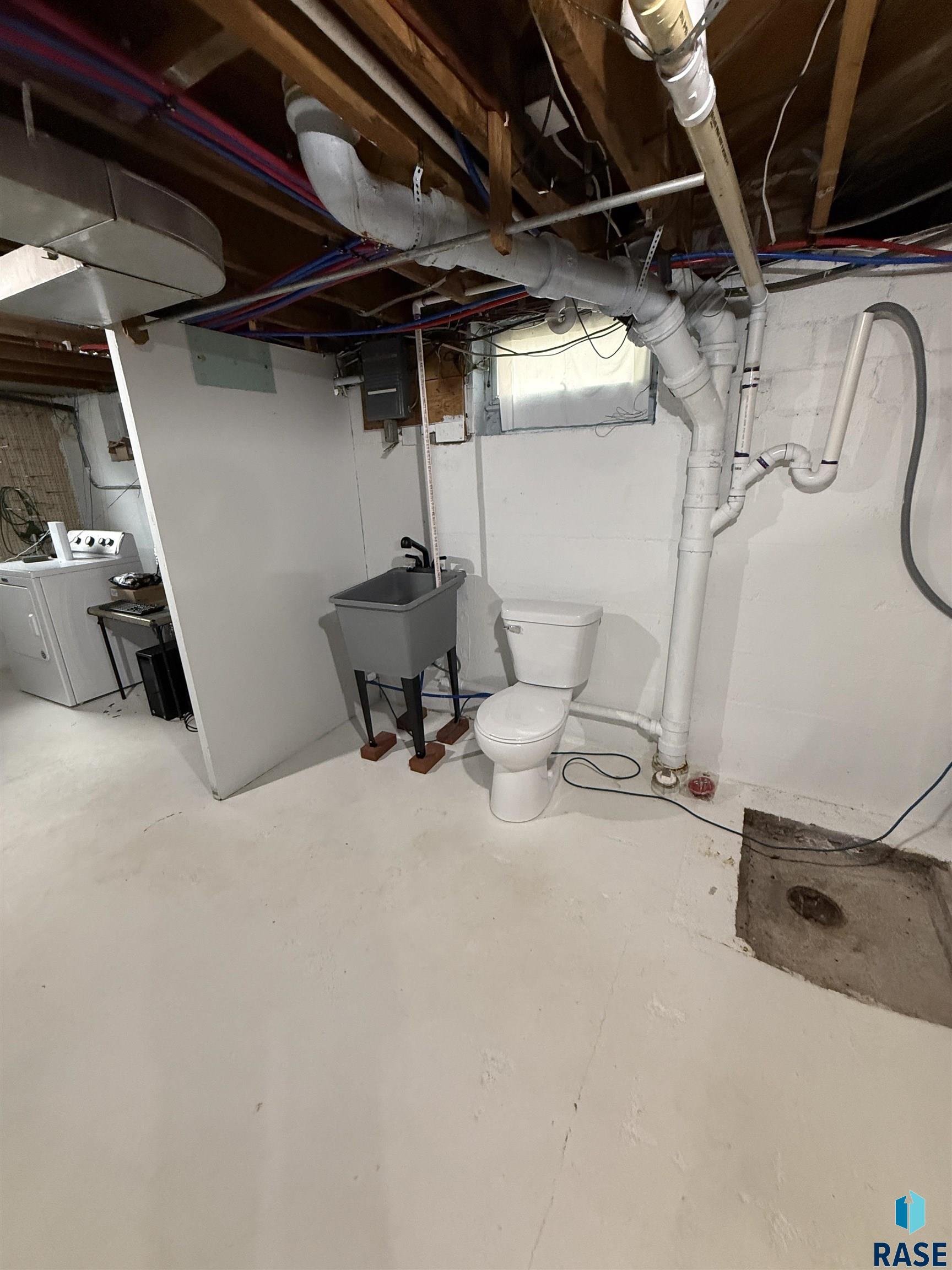 main property photo 15