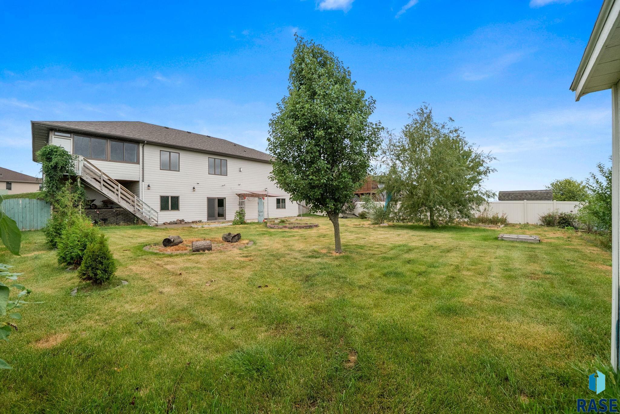 main property photo 54