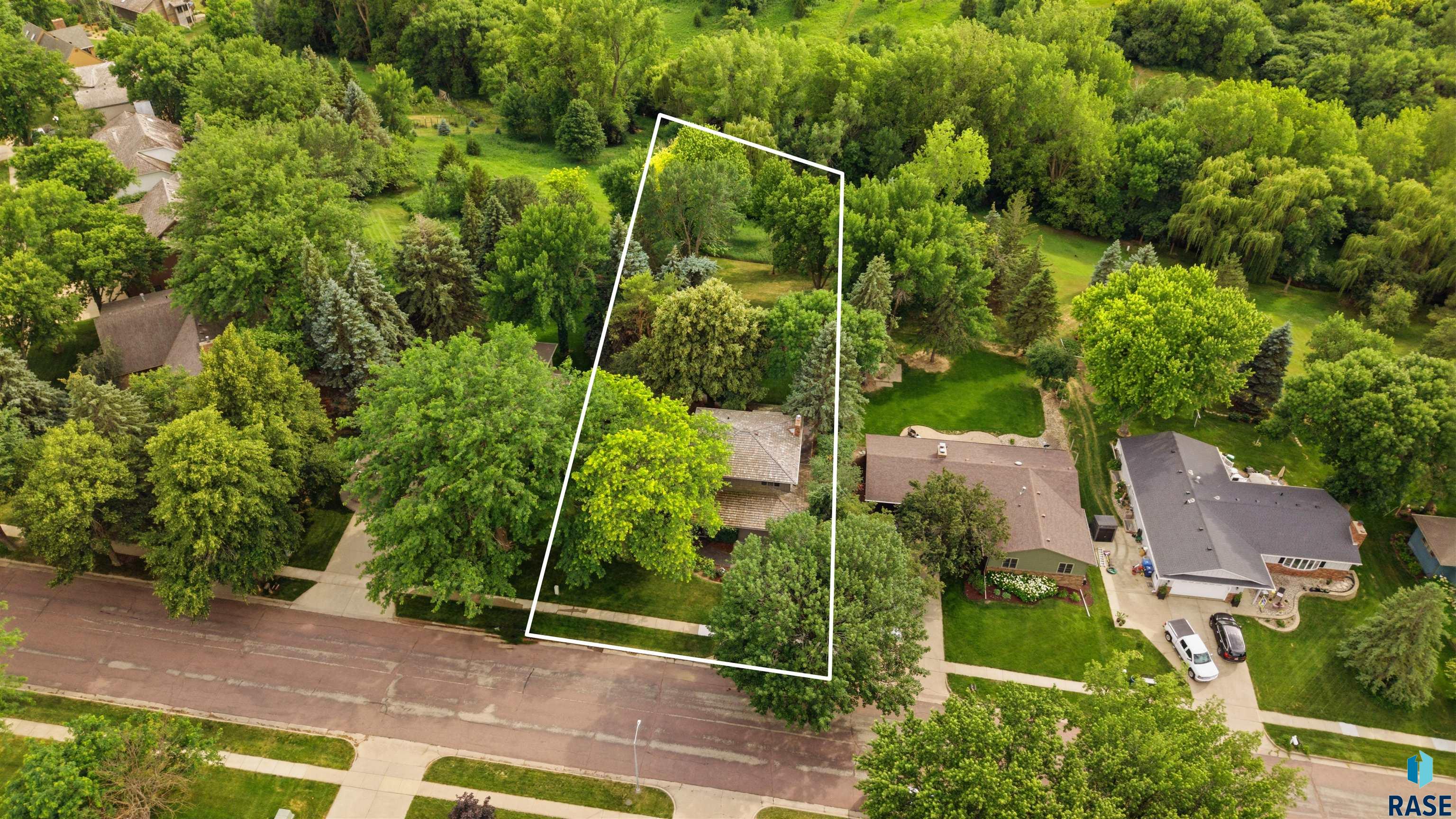 main property photo 54