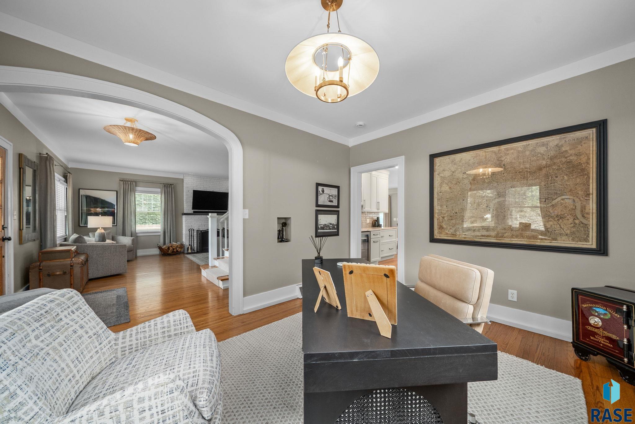 main property photo 12
