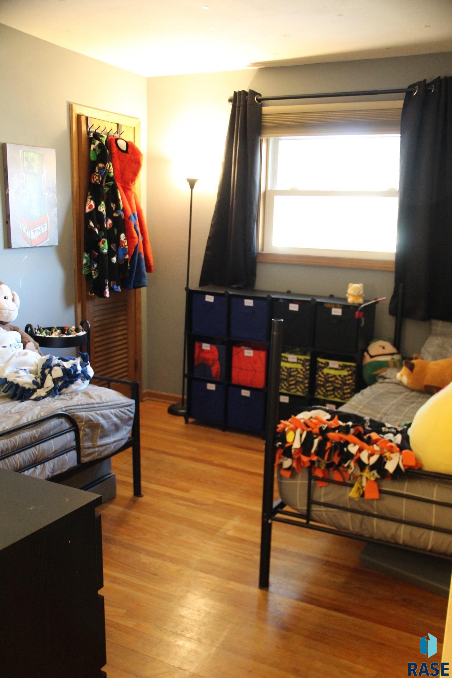 main property photo 16