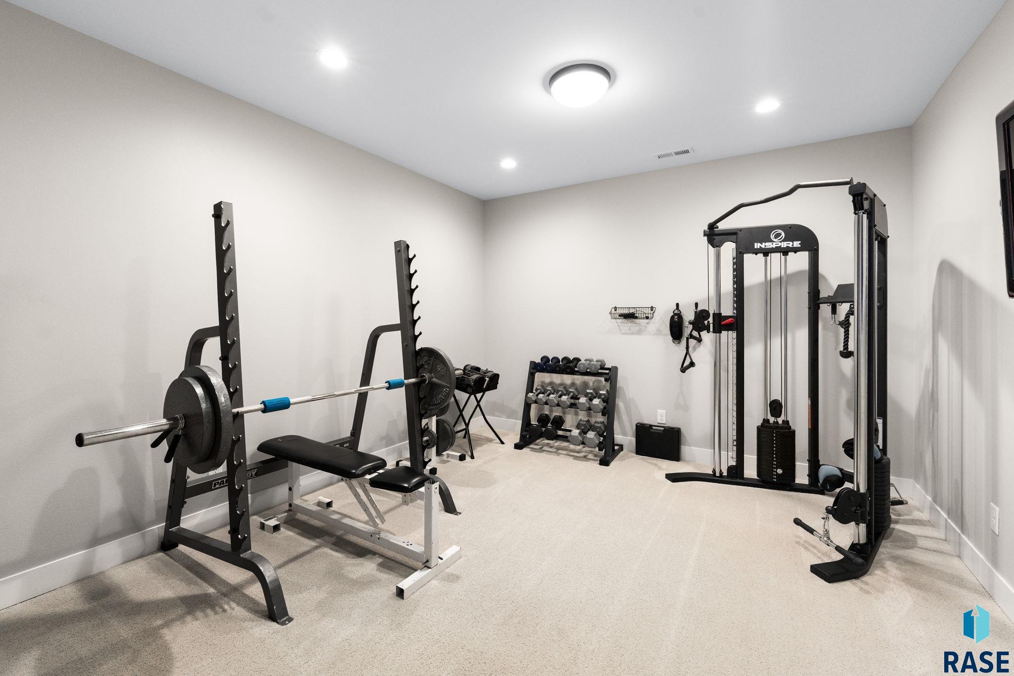 main property photo 78