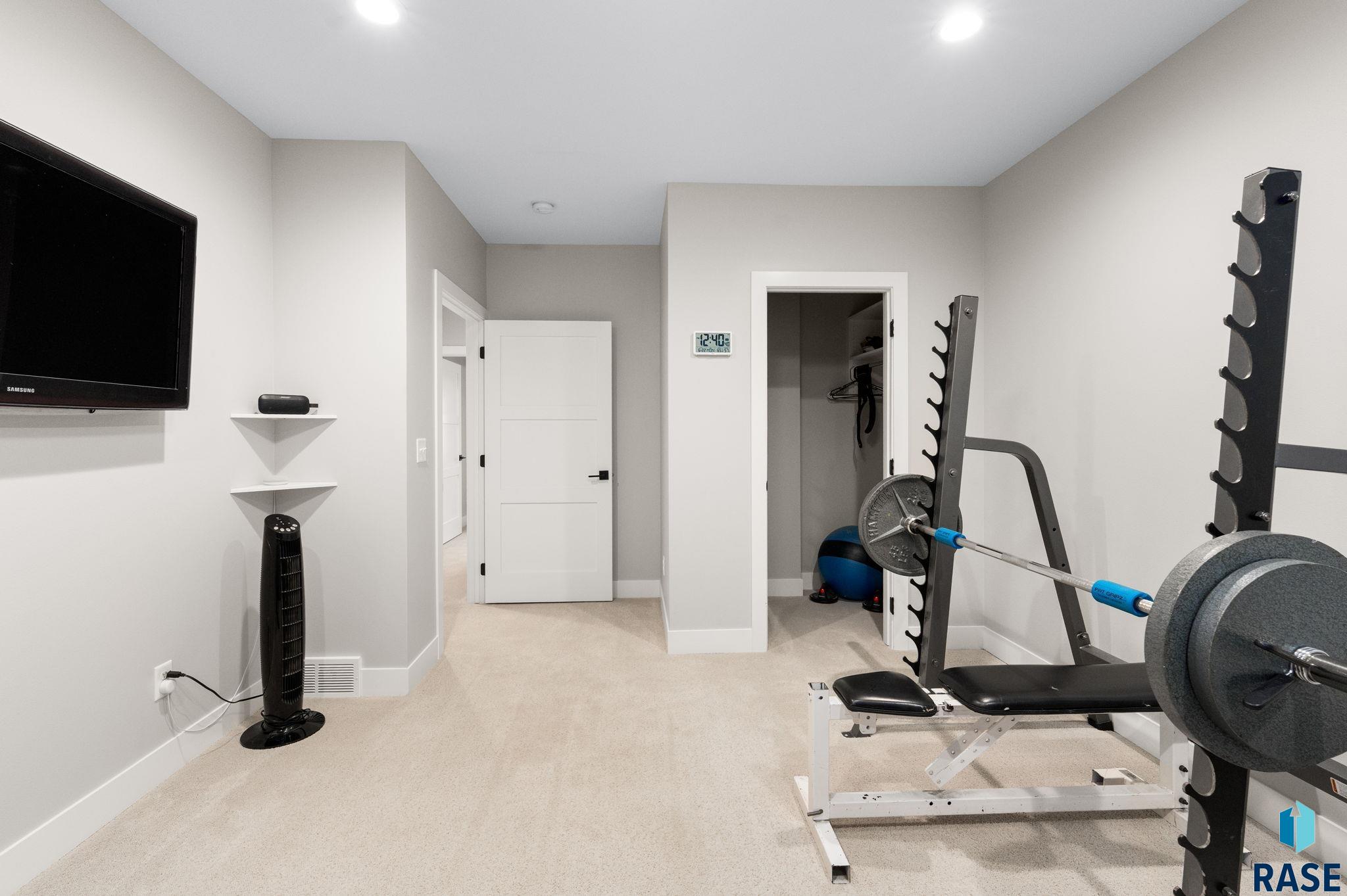 main property photo 79
