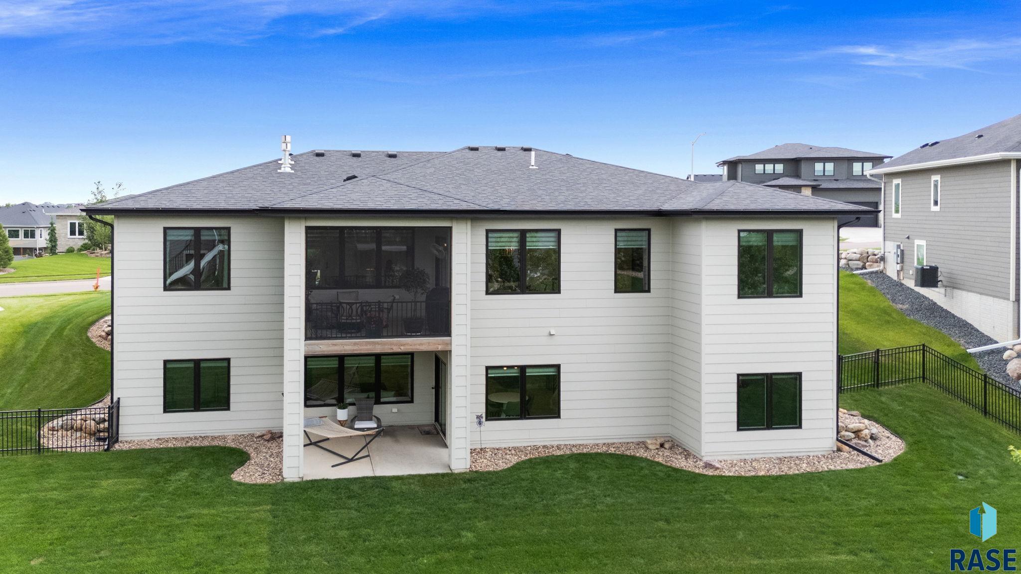 main property photo 89