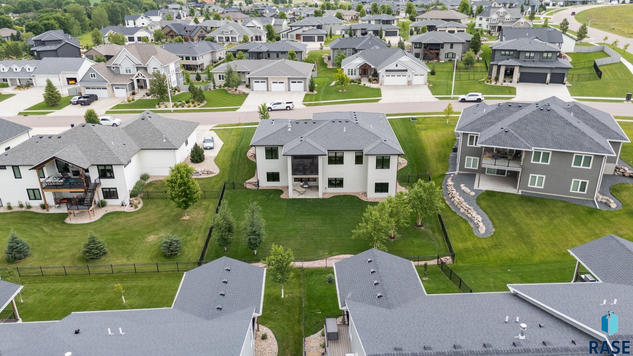main property photo 95