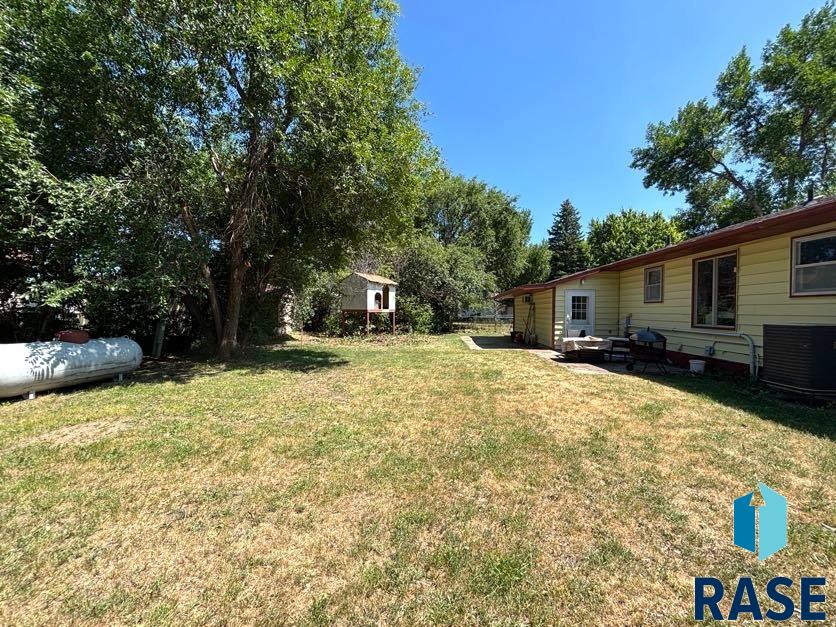 main property photo 44