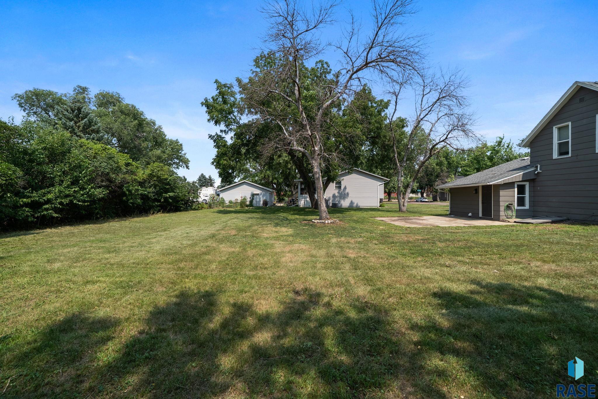 main property photo 51