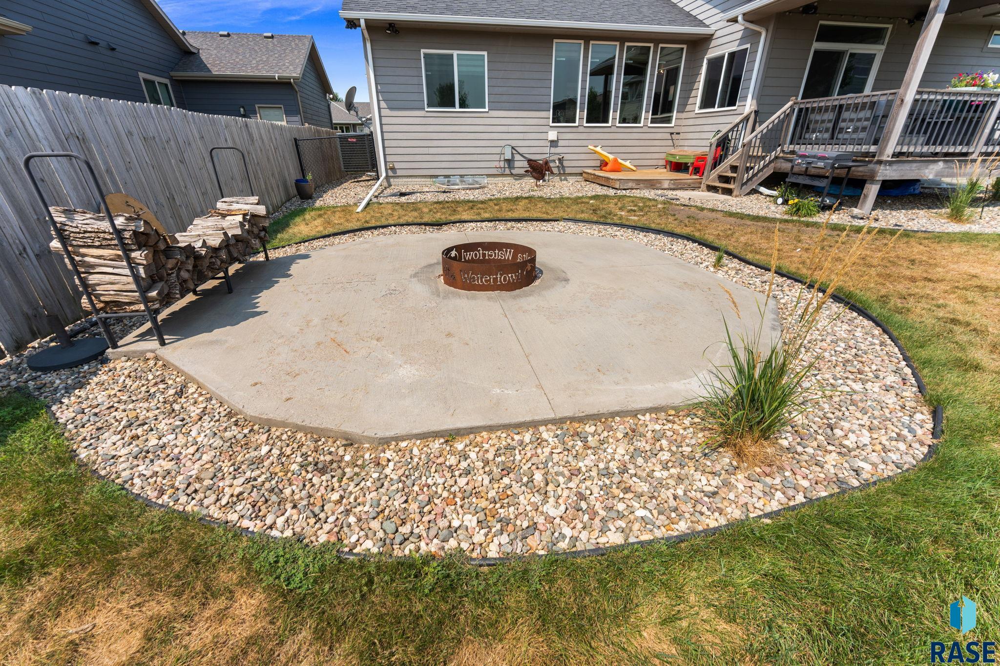 main property photo 59