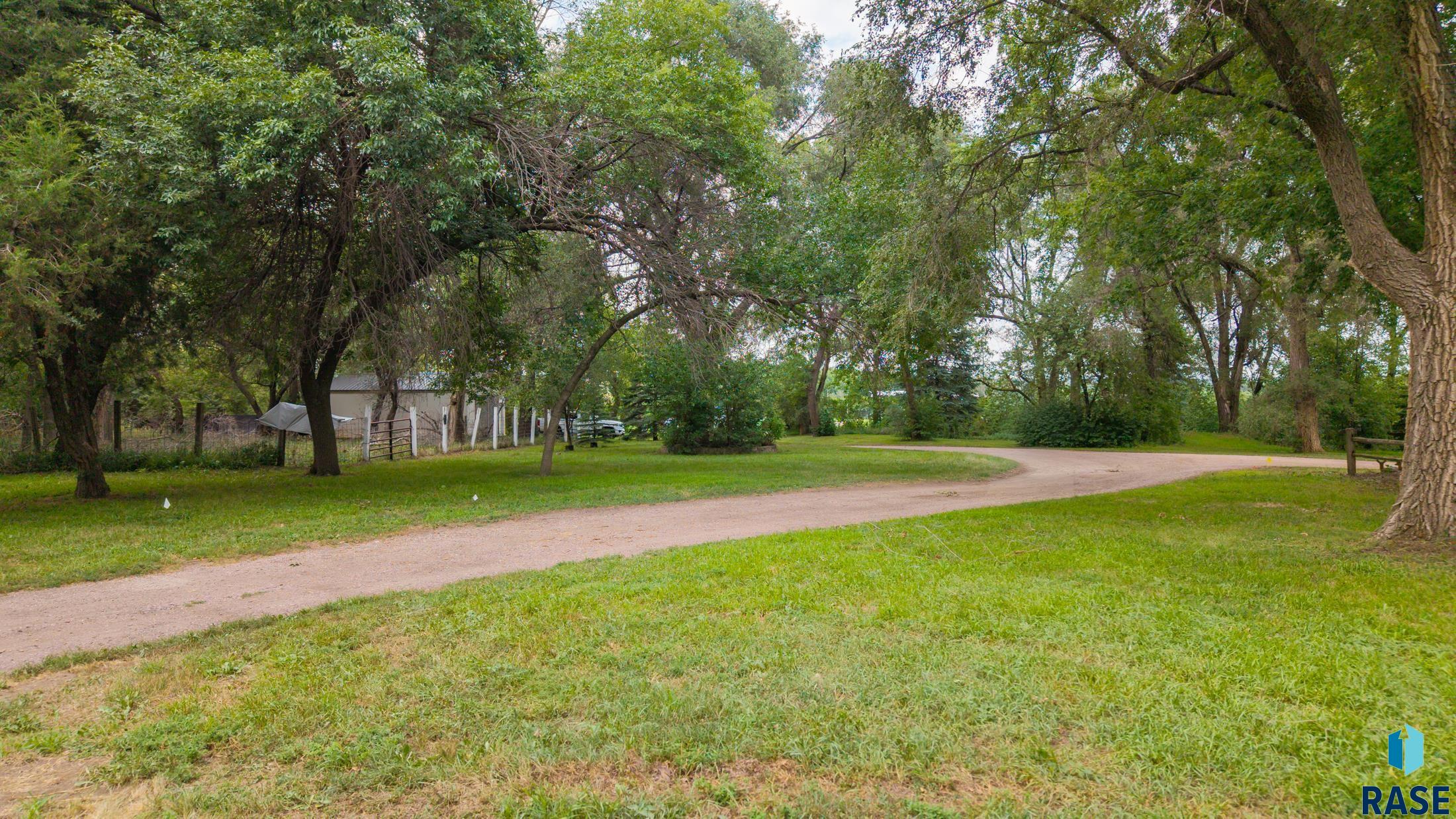 main property photo 10