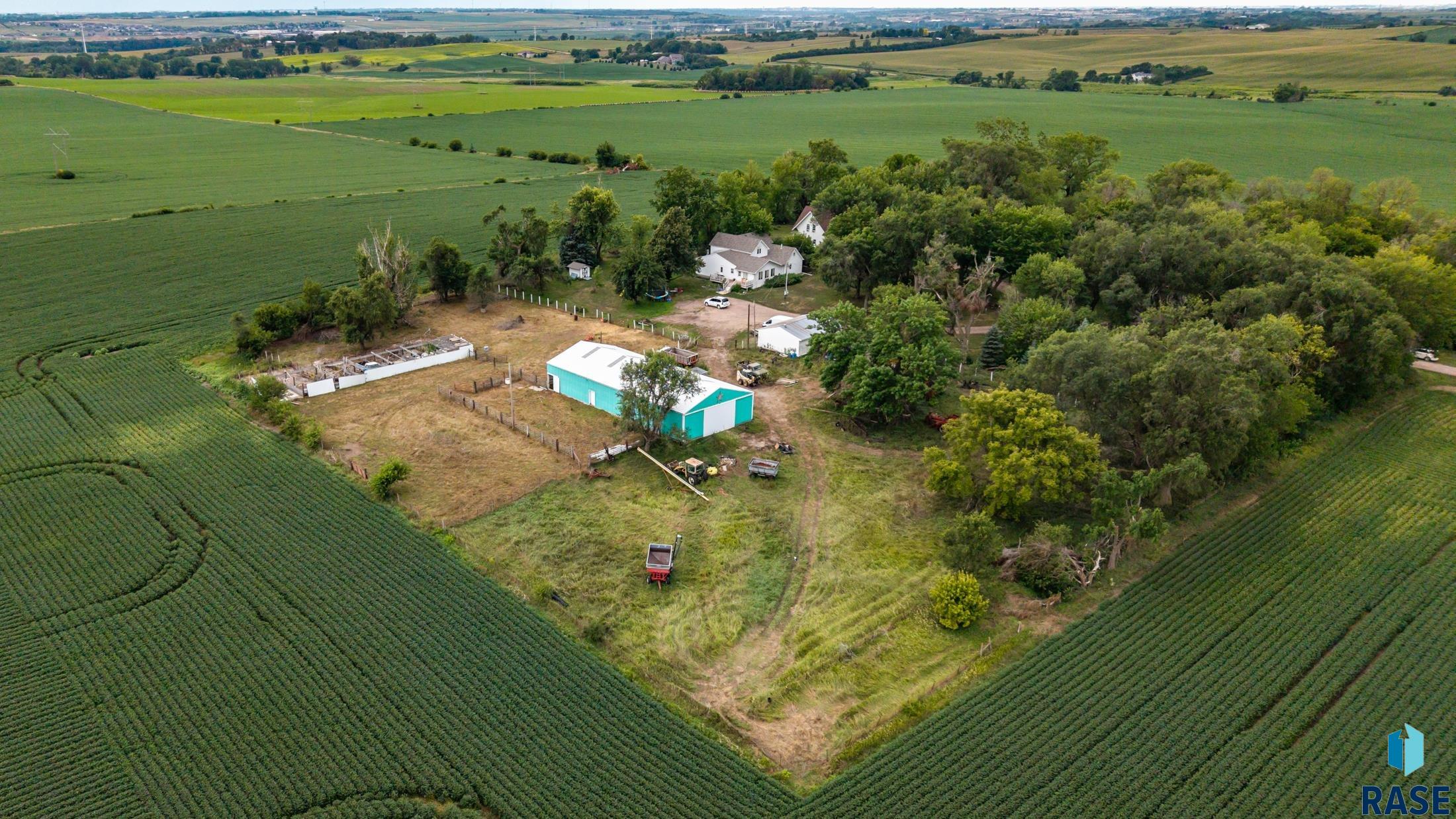 main property photo 19