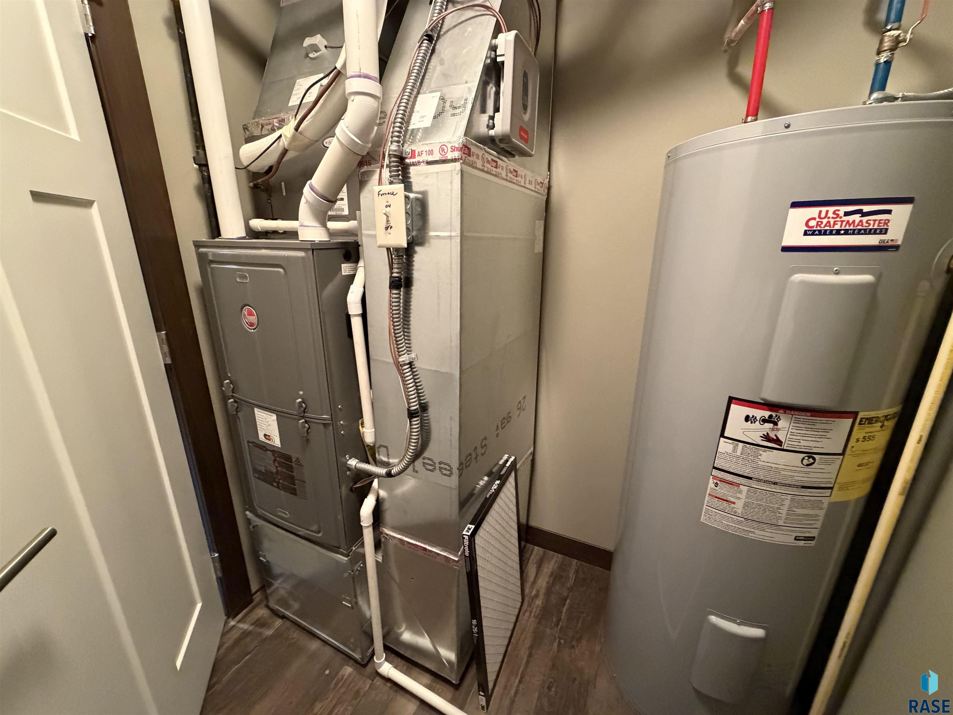 main property photo 17