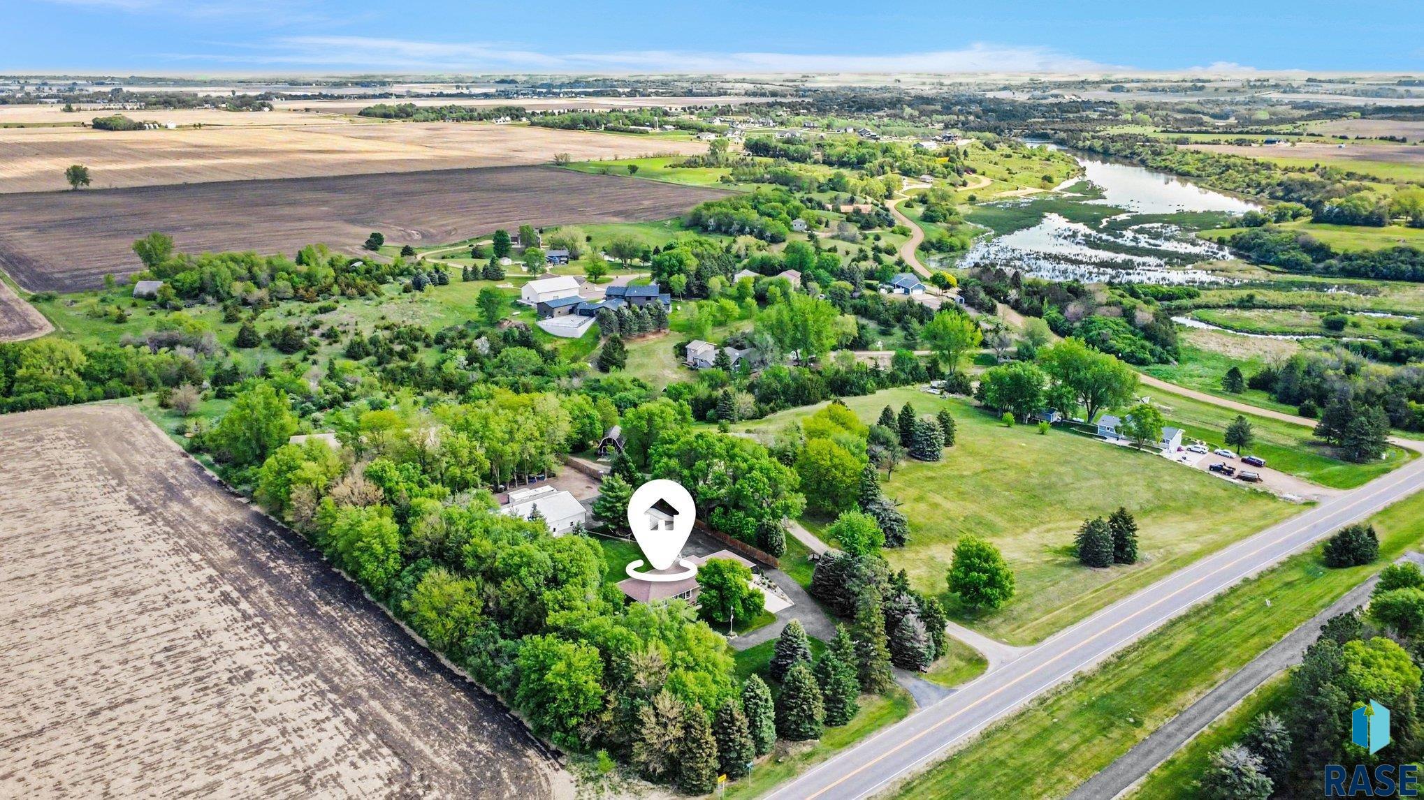 main property photo 33
