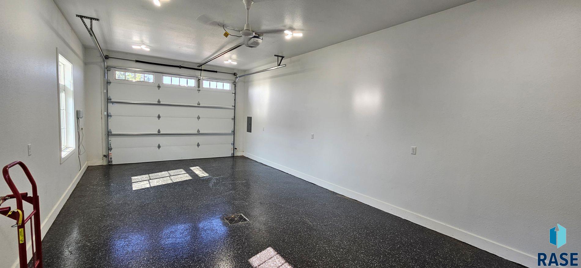 main property photo 75