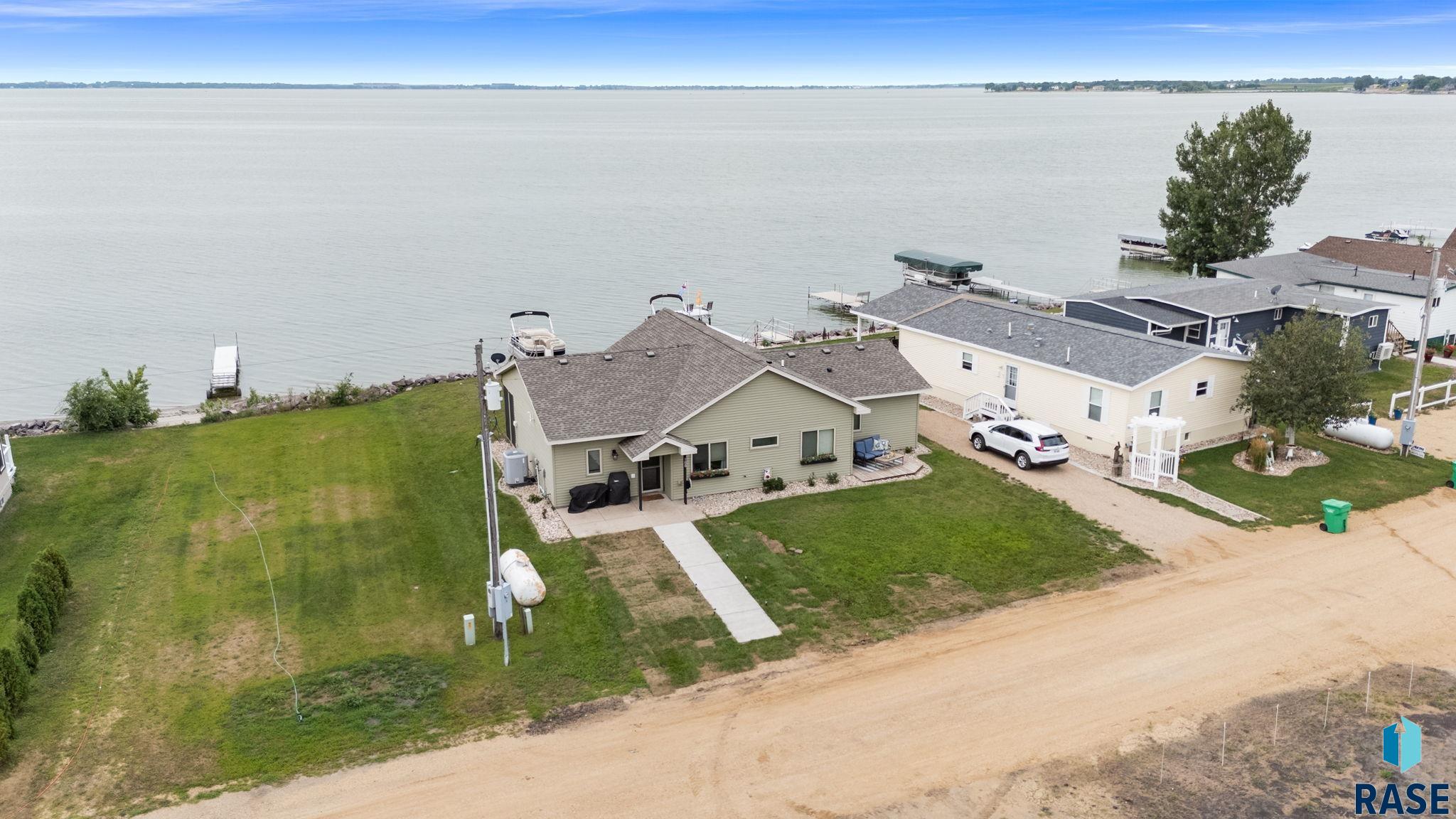 main property photo 53
