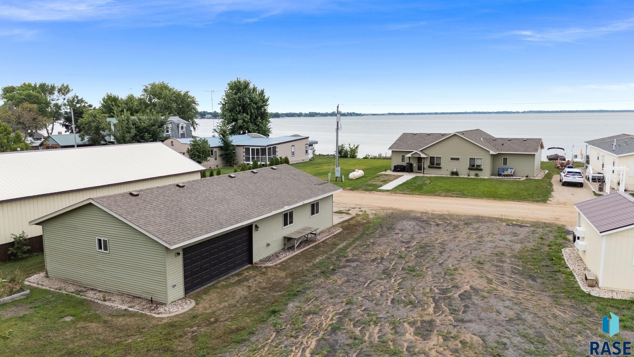 main property photo 65