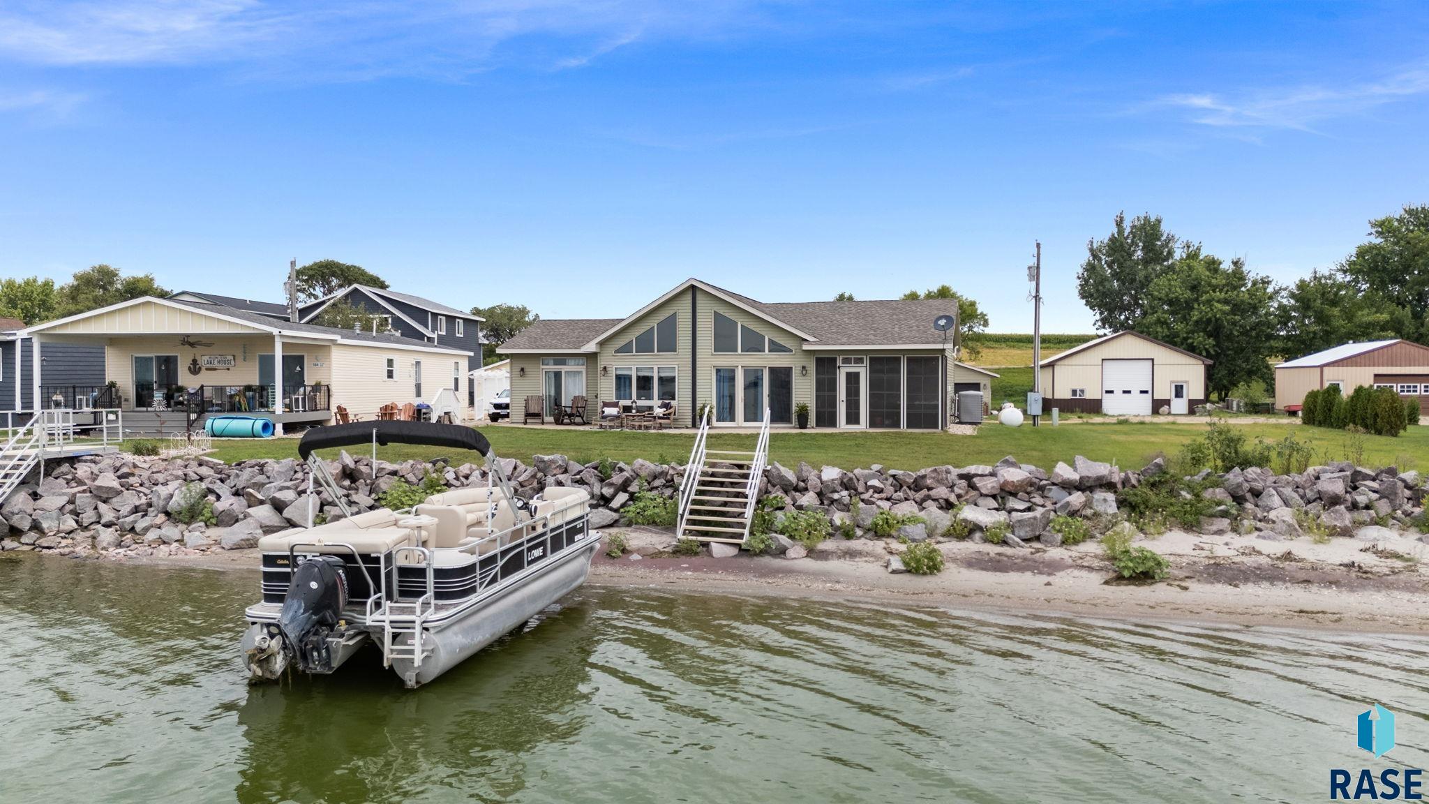main property photo 67