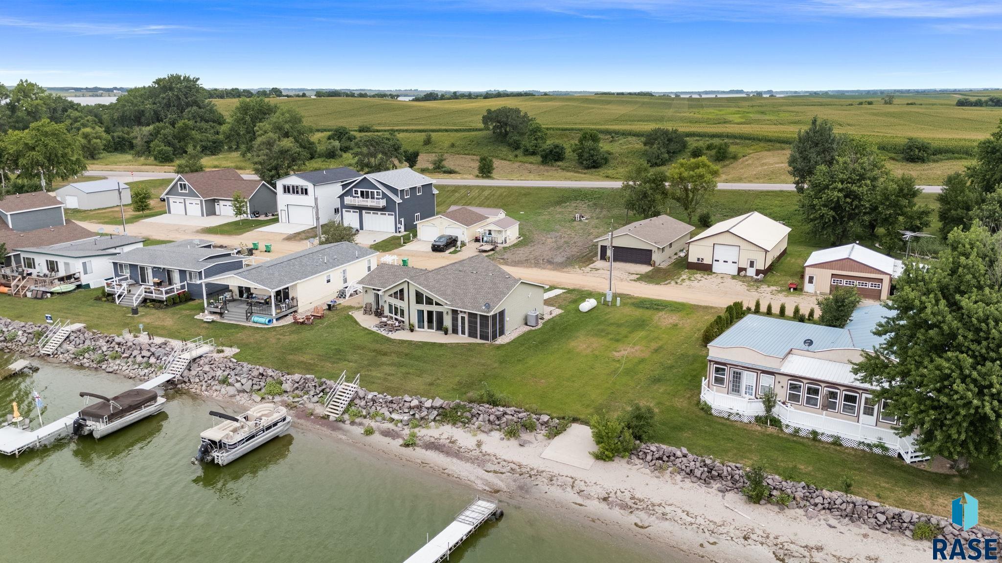 main property photo 71