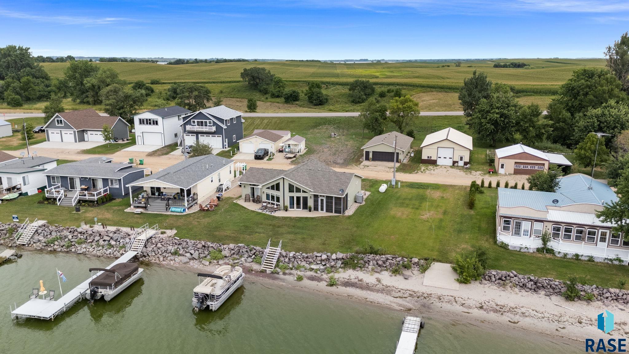 main property photo 72