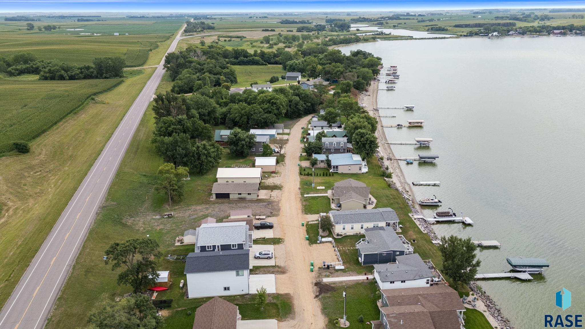 main property photo 75