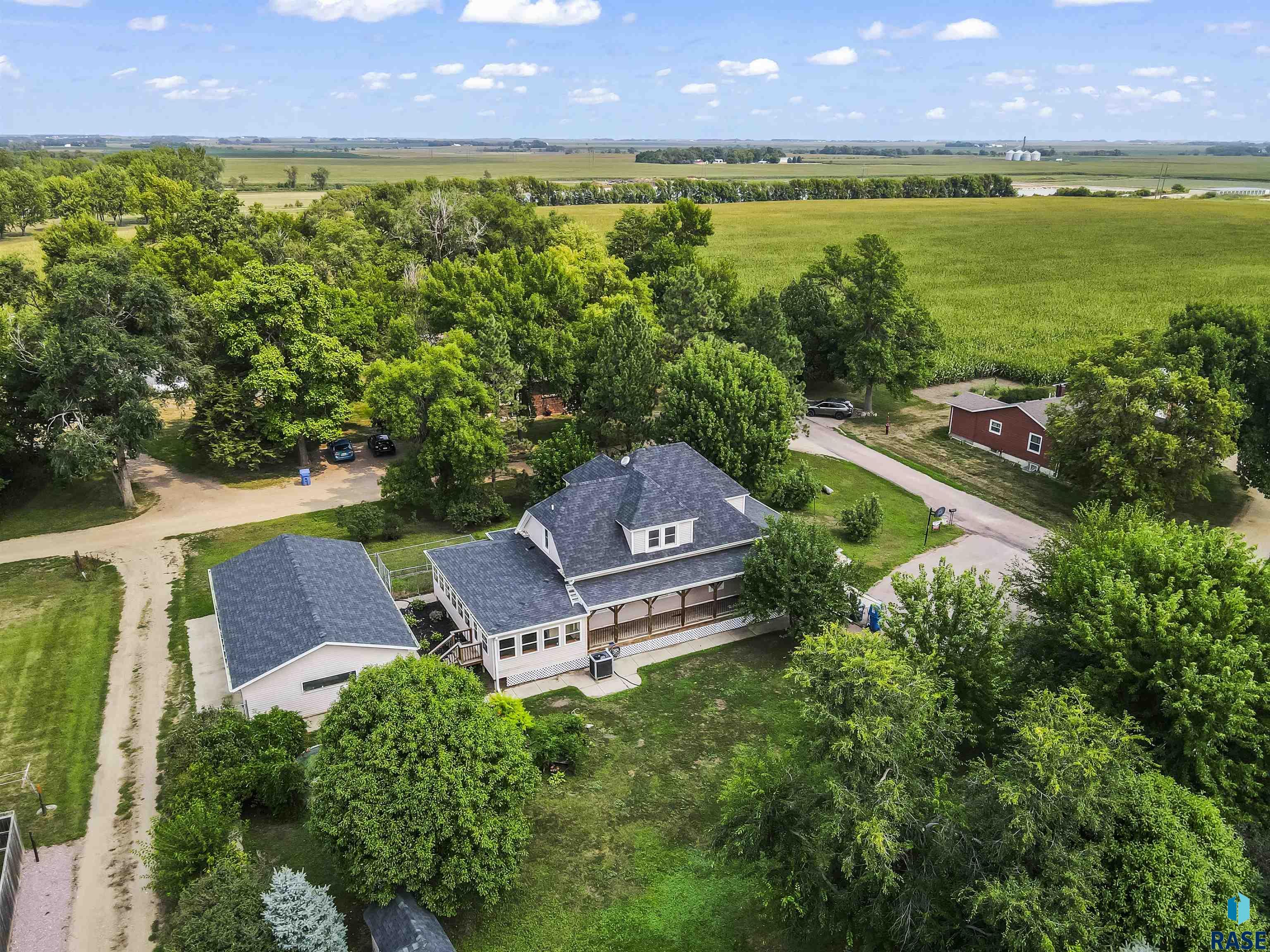 main property photo 17